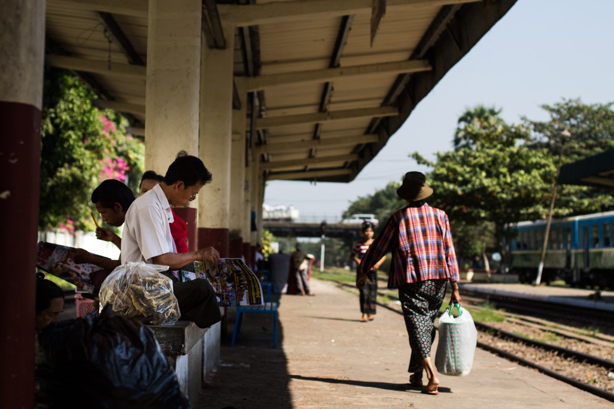 Canon EOS 1100D (EOS Rebel T3 / EOS Kiss X50) + Canon EF 50mm F1.4 USM sample photo. Yangon photography