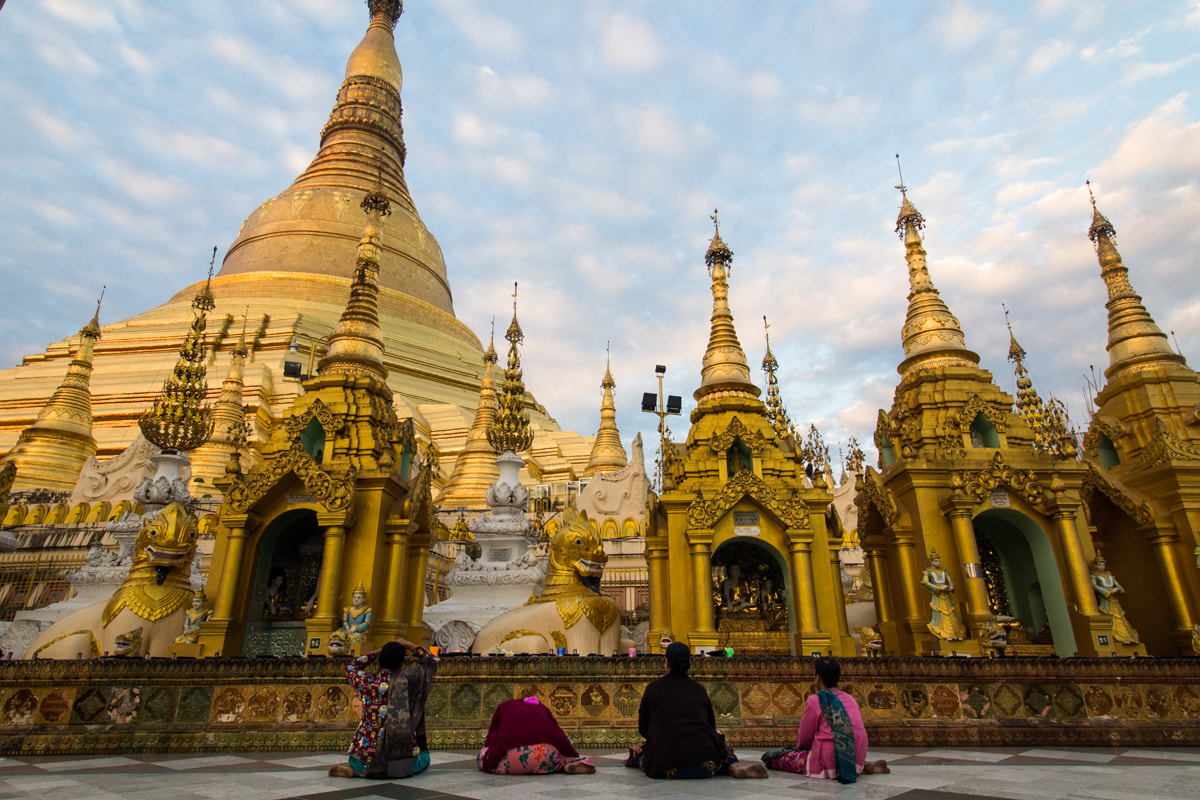 Canon EF-S 10-18mm F4.5–5.6 IS STM sample photo. Shwedagon pagoda, yangon photography