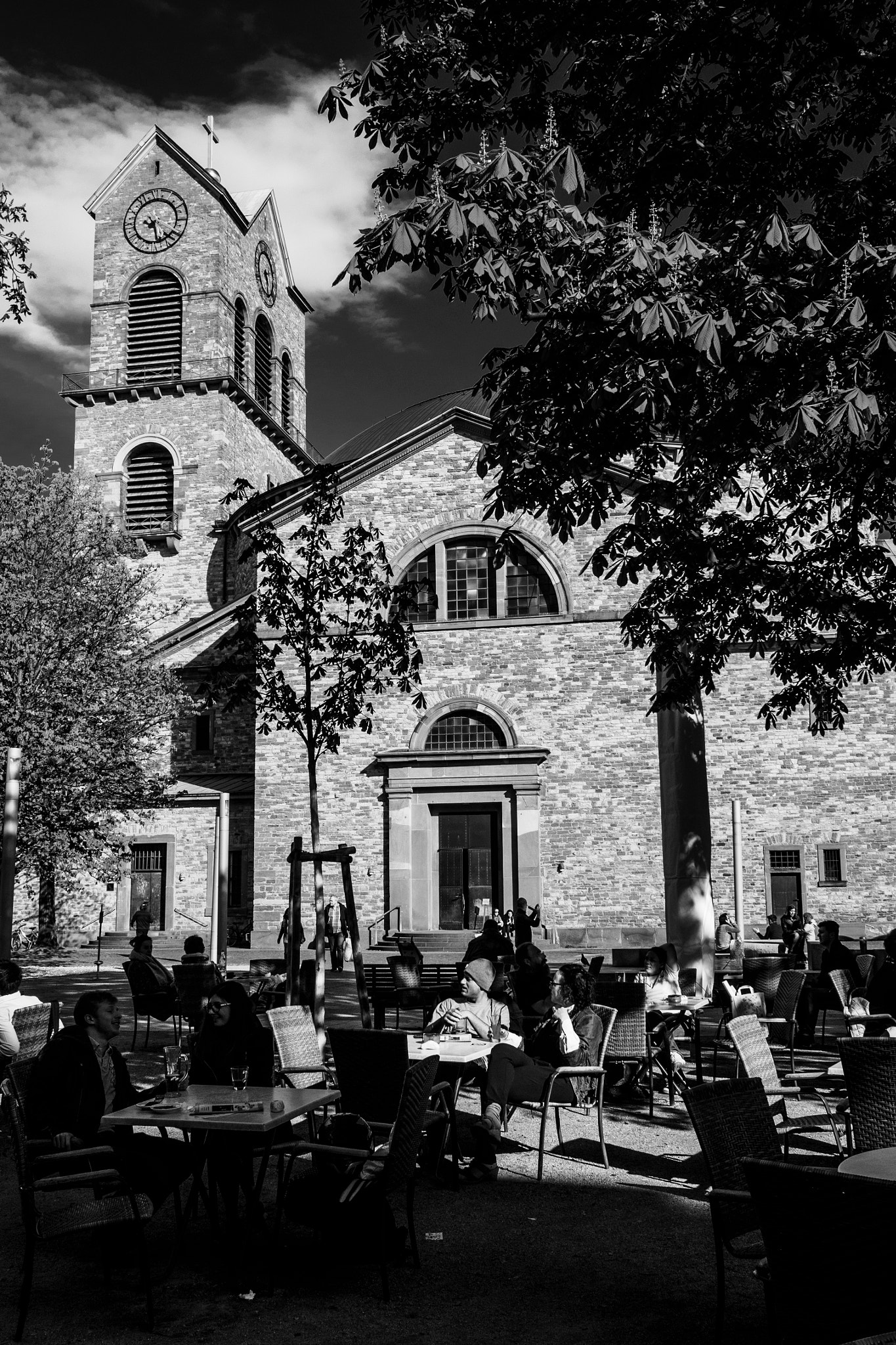 Olympus OM-D E-M10 + Olympus M.Zuiko Digital 17mm F1.8 sample photo. Catholic church of st. stephen in karlsruhe photography