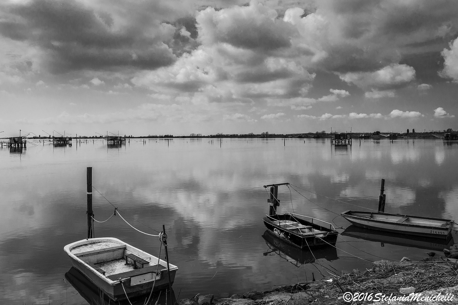 Sigma 17-70mm F2.8-4 DC Macro OS HSM | C sample photo. Mirror photography
