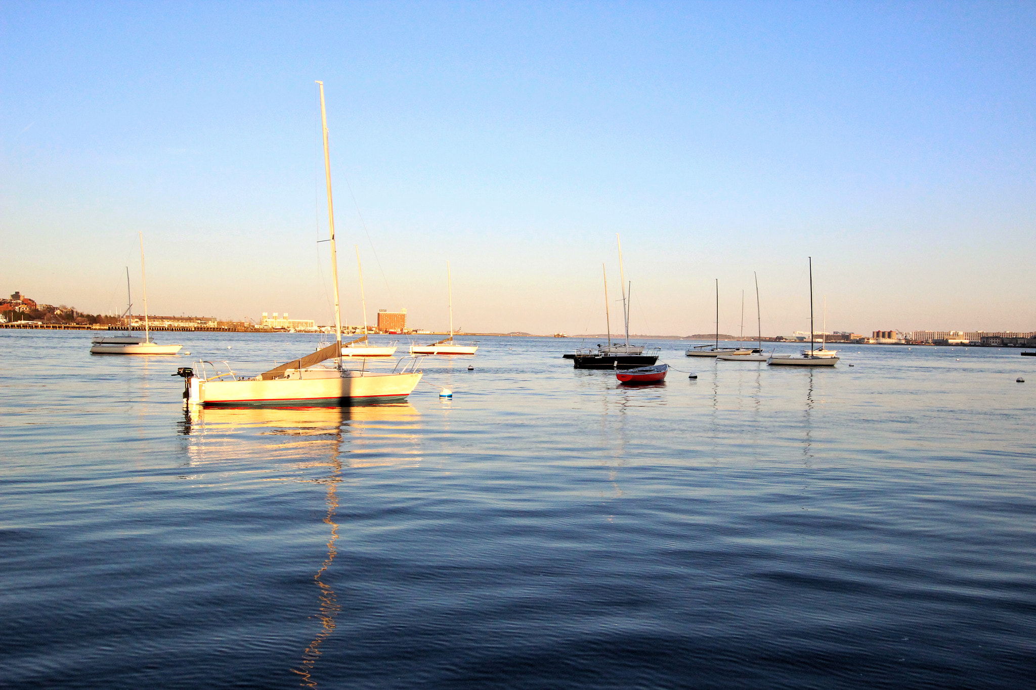Sigma 10-20mm F3.5 EX DC HSM sample photo. Last rays of sunlight on boston harbor ~ photography