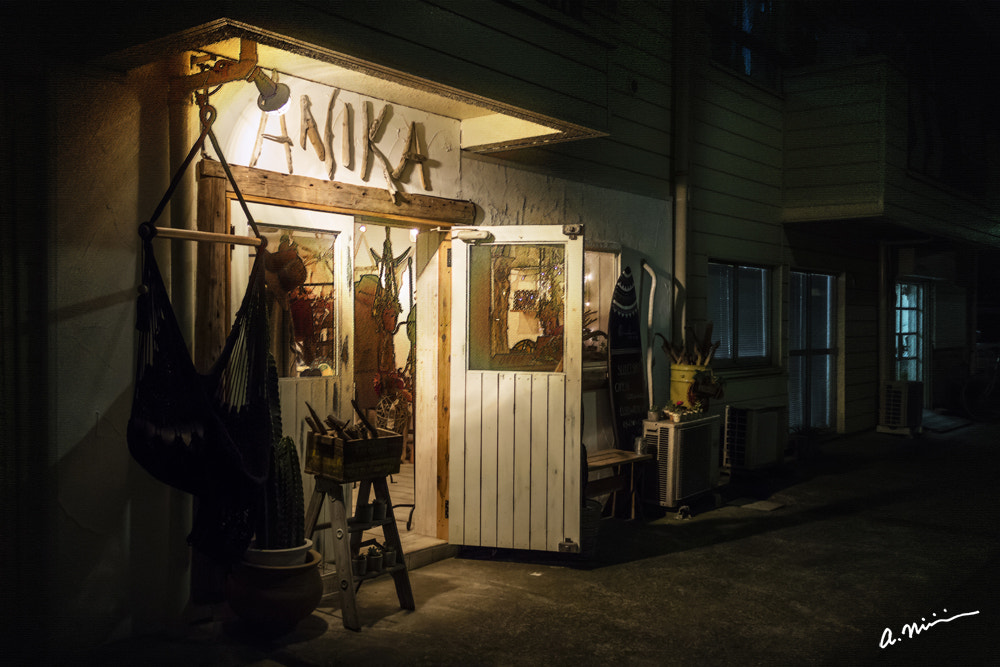 Canon EOS M3 sample photo. Lights in the dark street photography