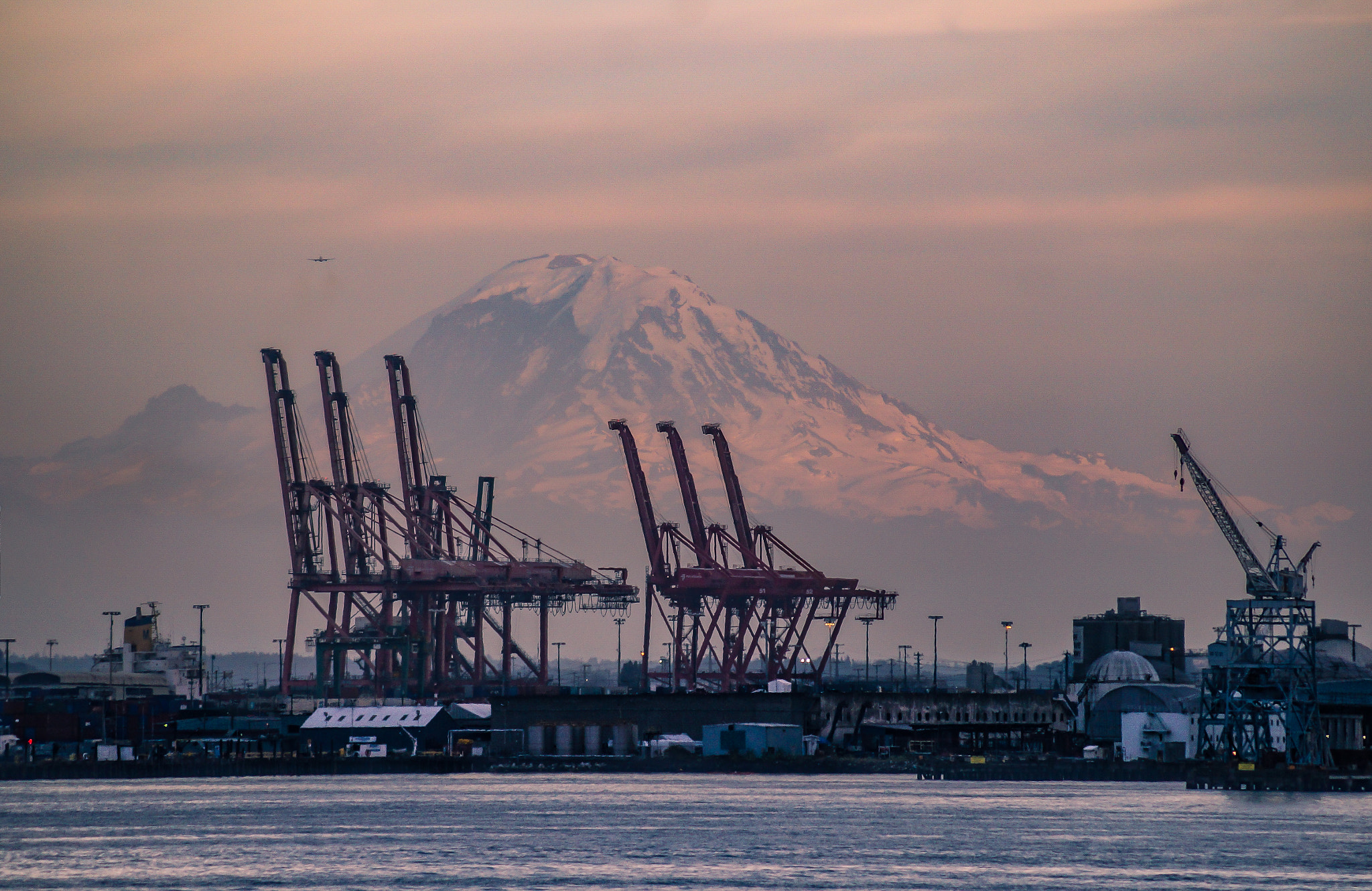 Sony SLT-A57 + Sony DT 55-200mm F4-5.6 SAM sample photo. Port of seattle photography