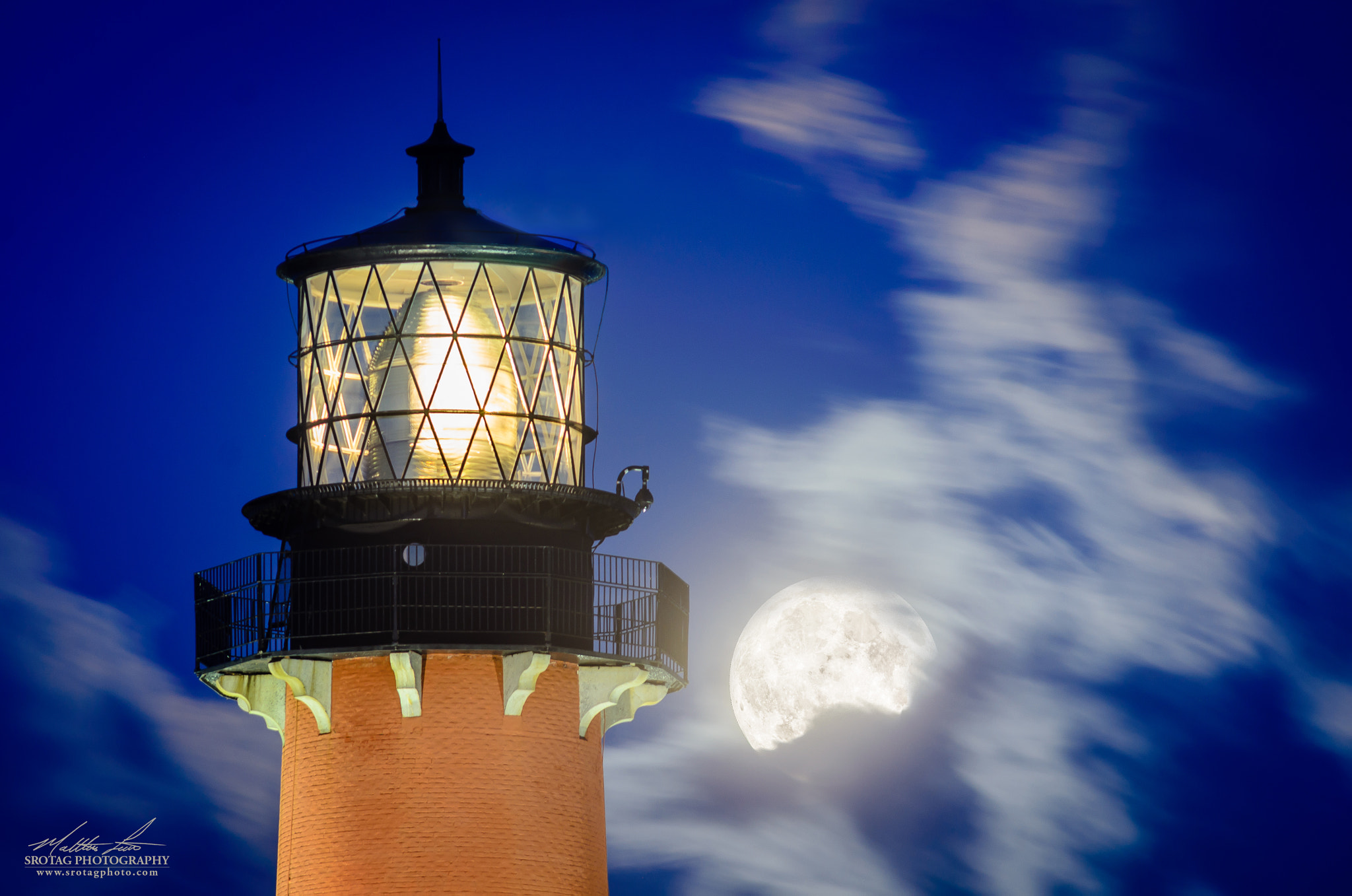 Nikon D7000 + AF Nikkor 300mm f/4 IF-ED sample photo. Jupiter lighthouse moonrise photography