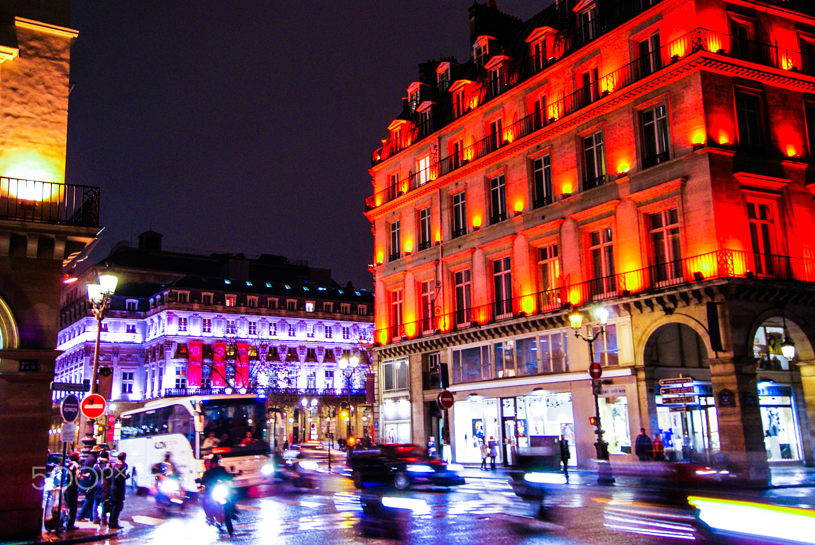 Sony DT 18-55mm F3.5-5.6 SAM II sample photo. A colorful night in paris photography