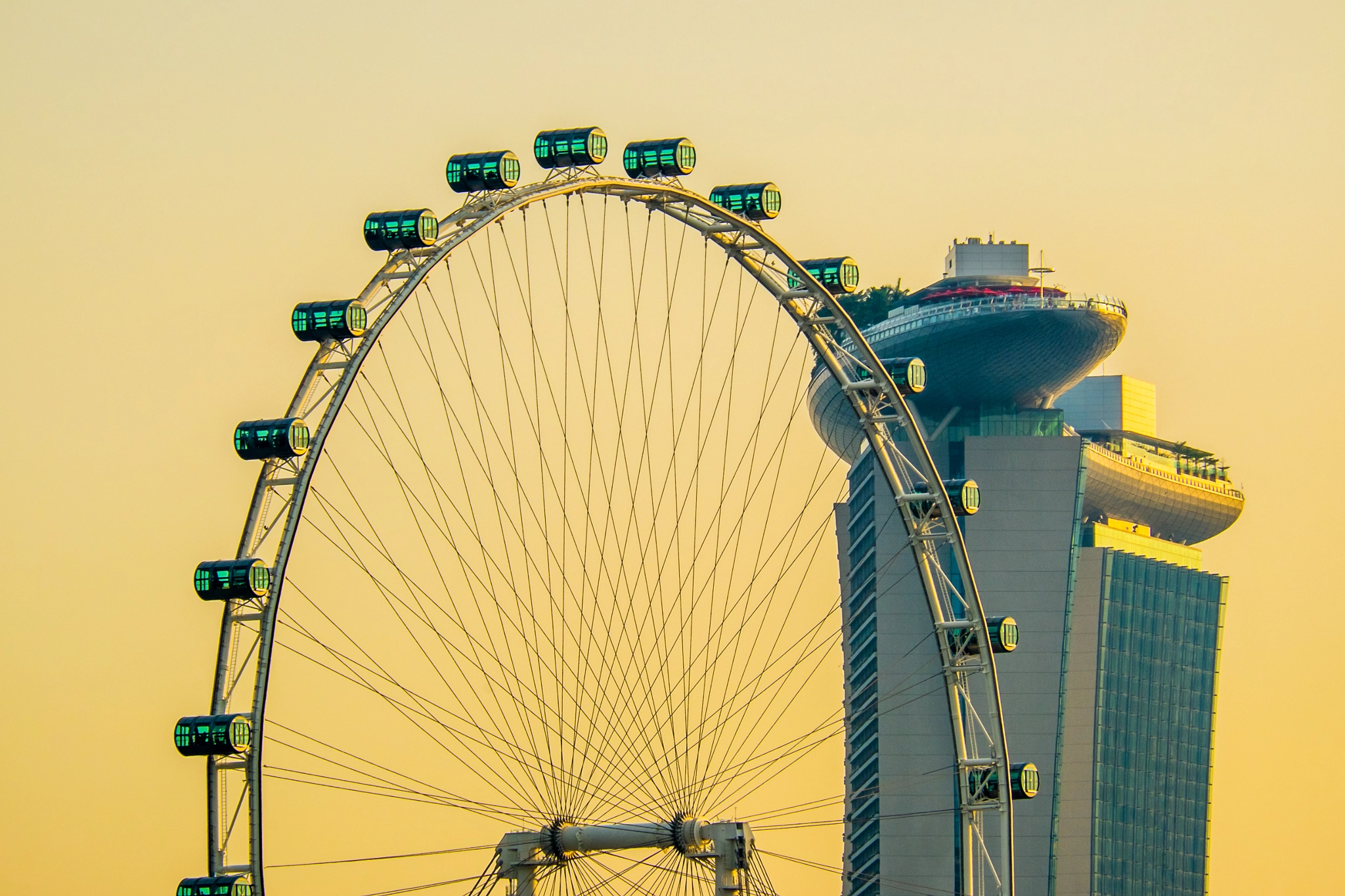 Fujifilm X-E2 + Fujifilm XC 50-230mm F4.5-6.7 OIS sample photo. Iconic landmarks of singapore photography