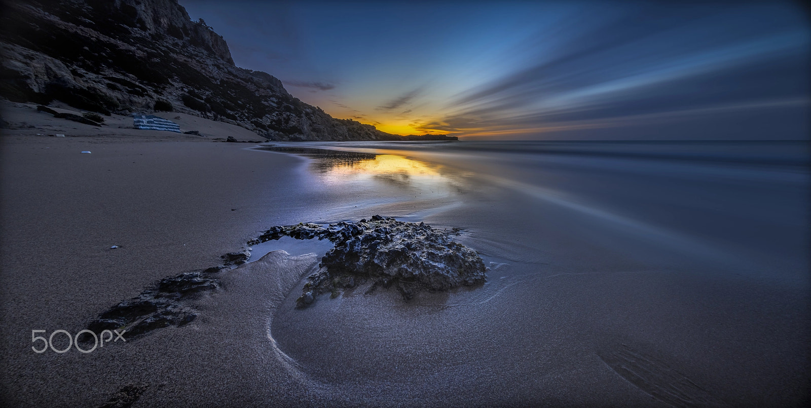 Samyang 12mm F2.8 ED AS NCS Fisheye sample photo. The rock photography