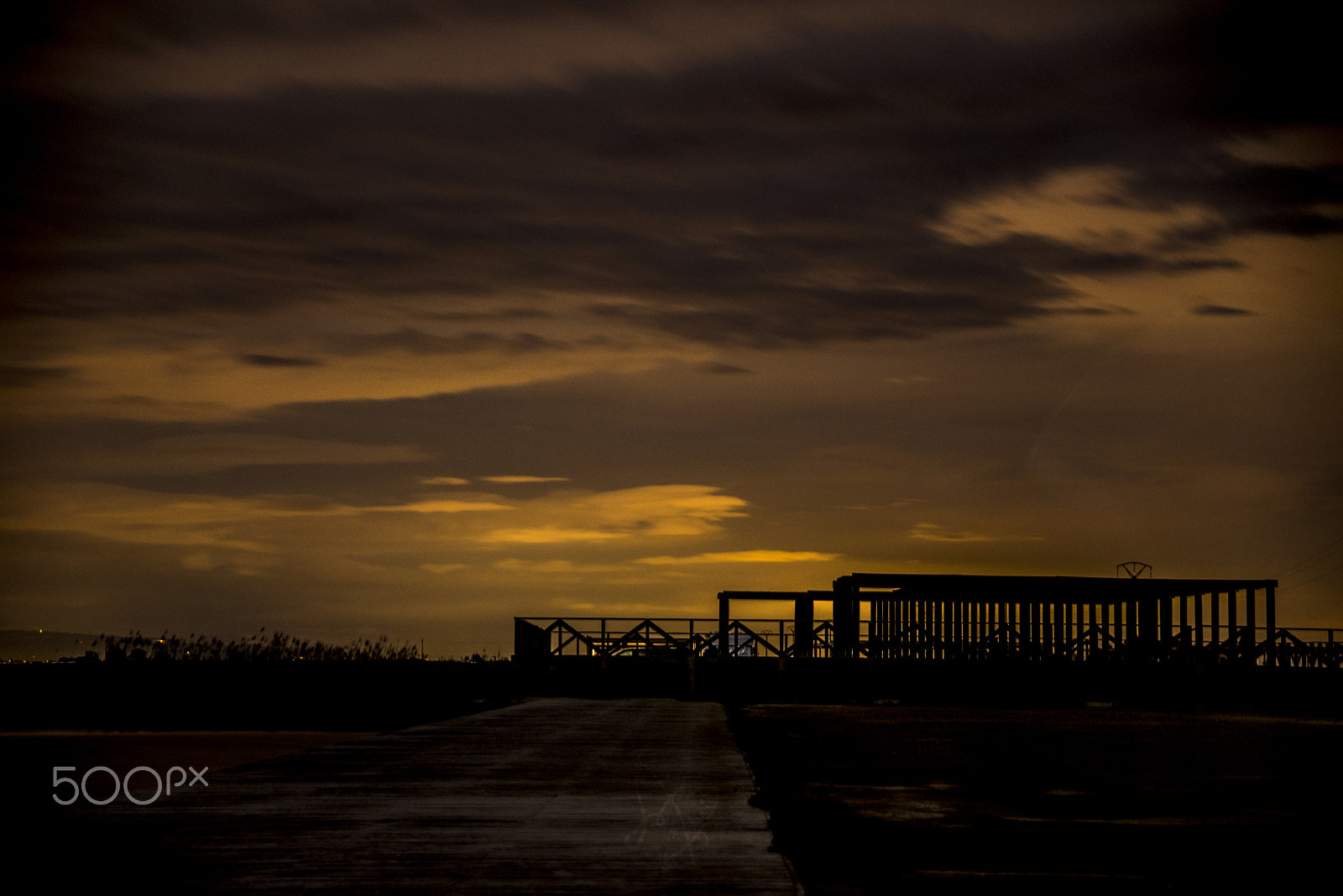 Sigma 28-200mm F3.5-5.6 Compact Aspherical Hyperzoom Macro sample photo. Sunset photography