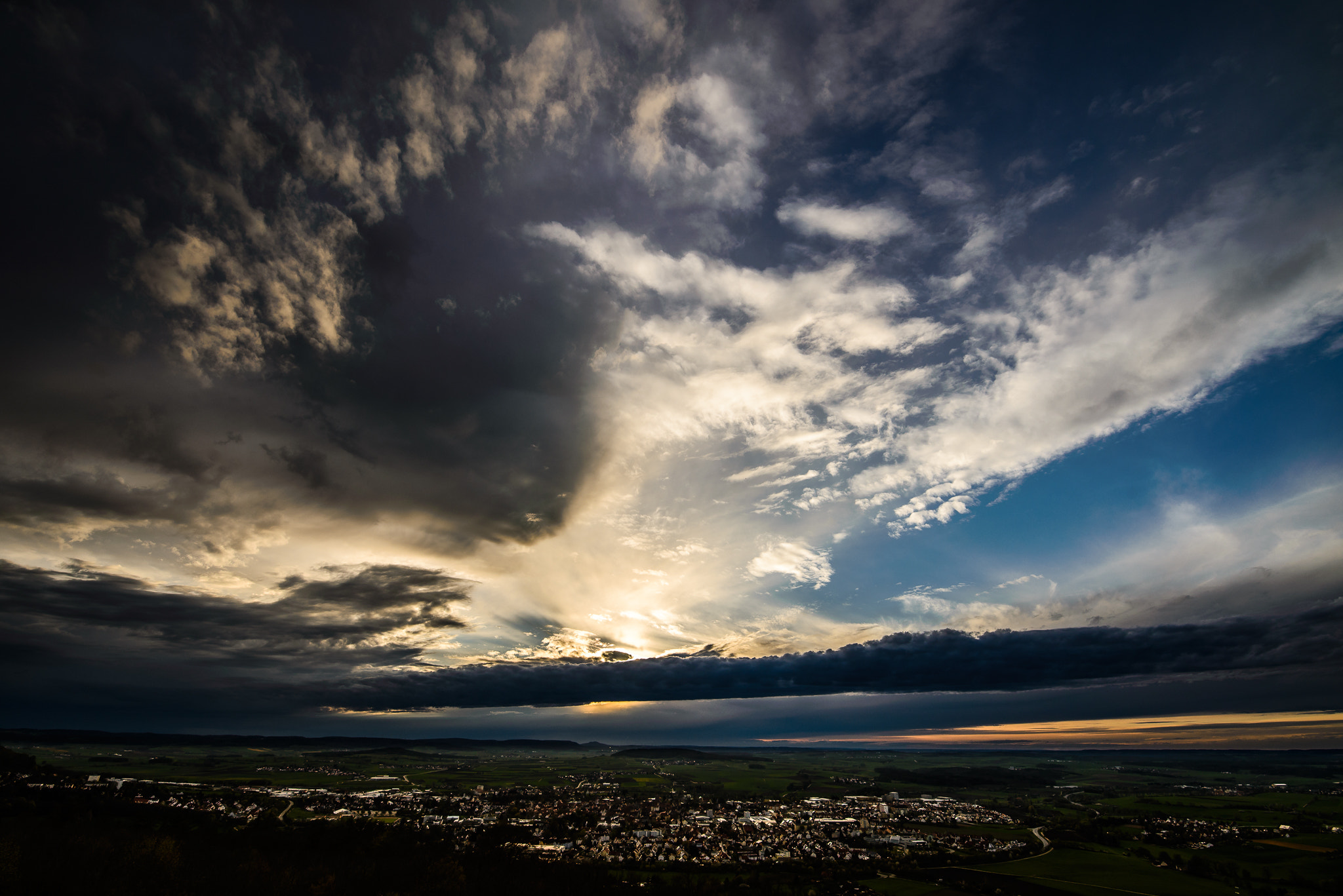 Tamron SP 15-30mm F2.8 Di VC USD sample photo. Abendwolken photography