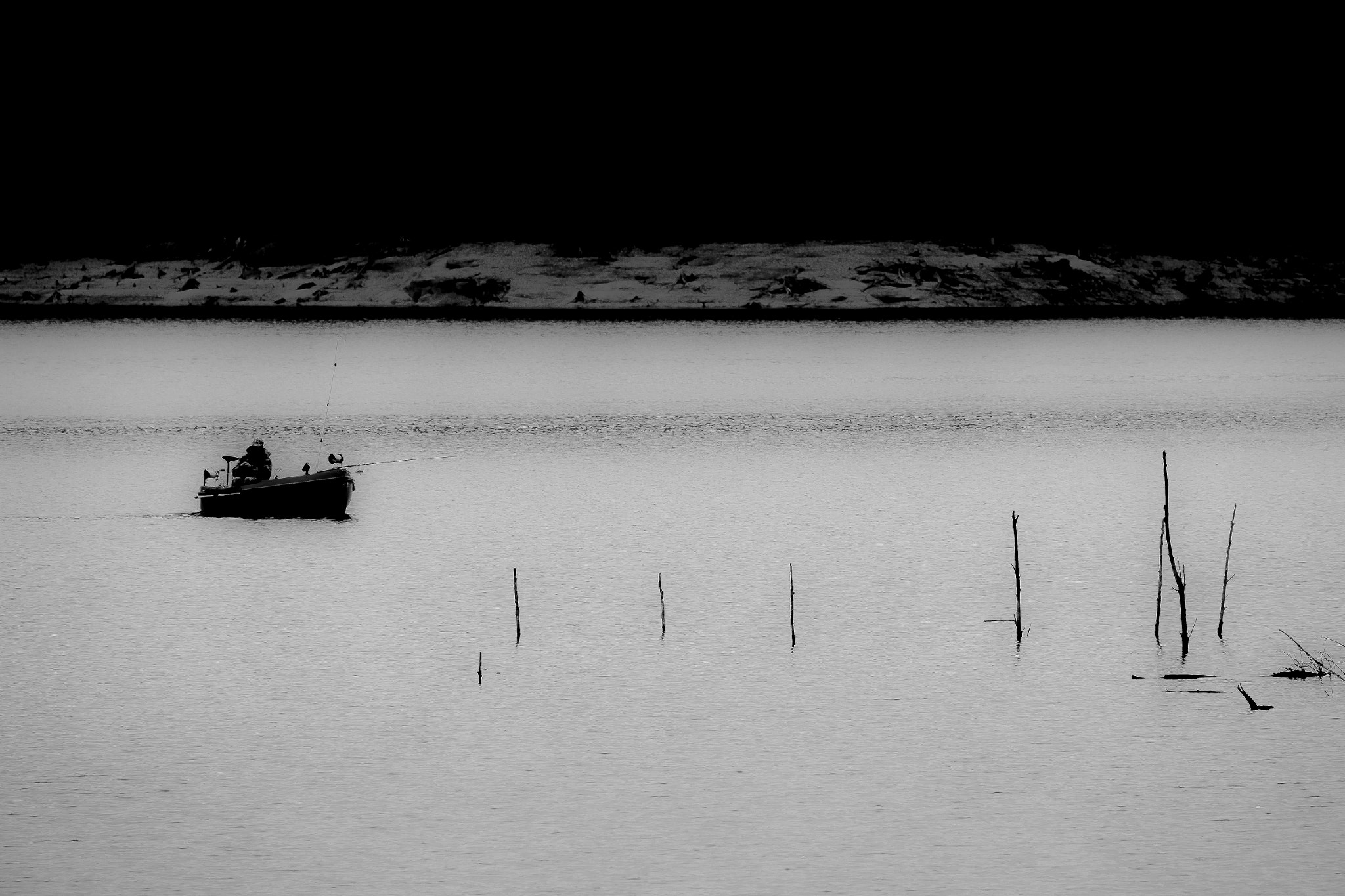 Fujifilm X-M1 + Fujifilm XC 50-230mm F4.5-6.7 OIS sample photo. Fishing lines photography