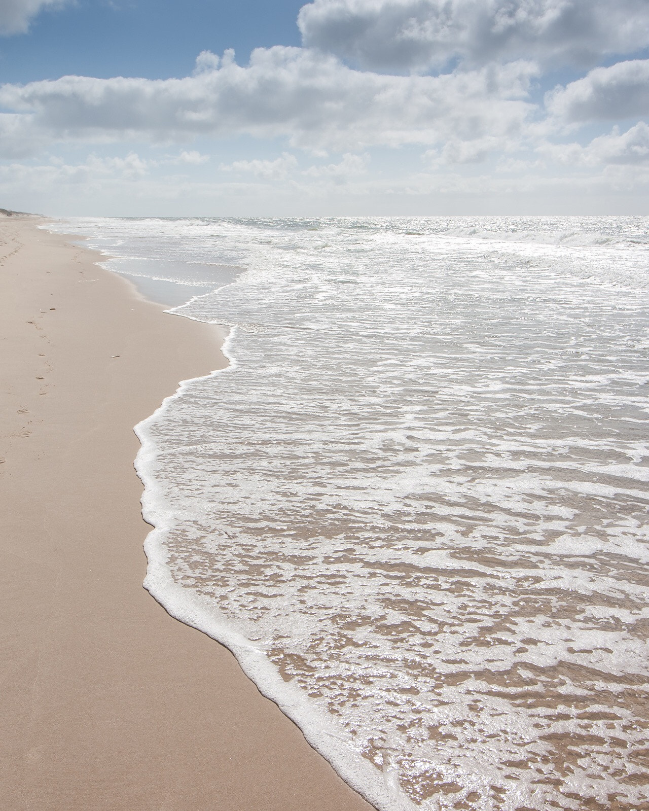 Canon EF-S 10-18mm F4.5–5.6 IS STM sample photo. Rantum beach photography