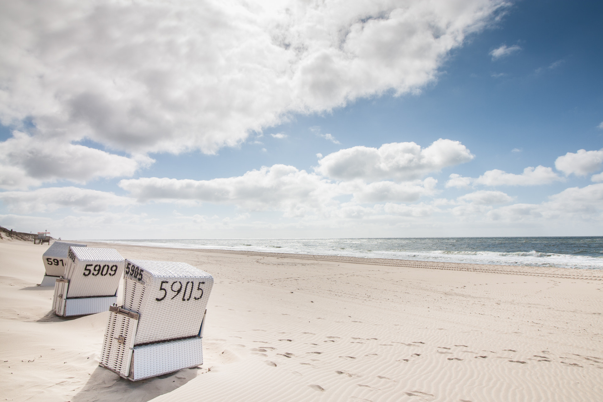 Canon EF-S 10-18mm F4.5–5.6 IS STM sample photo. At the beach. photography
