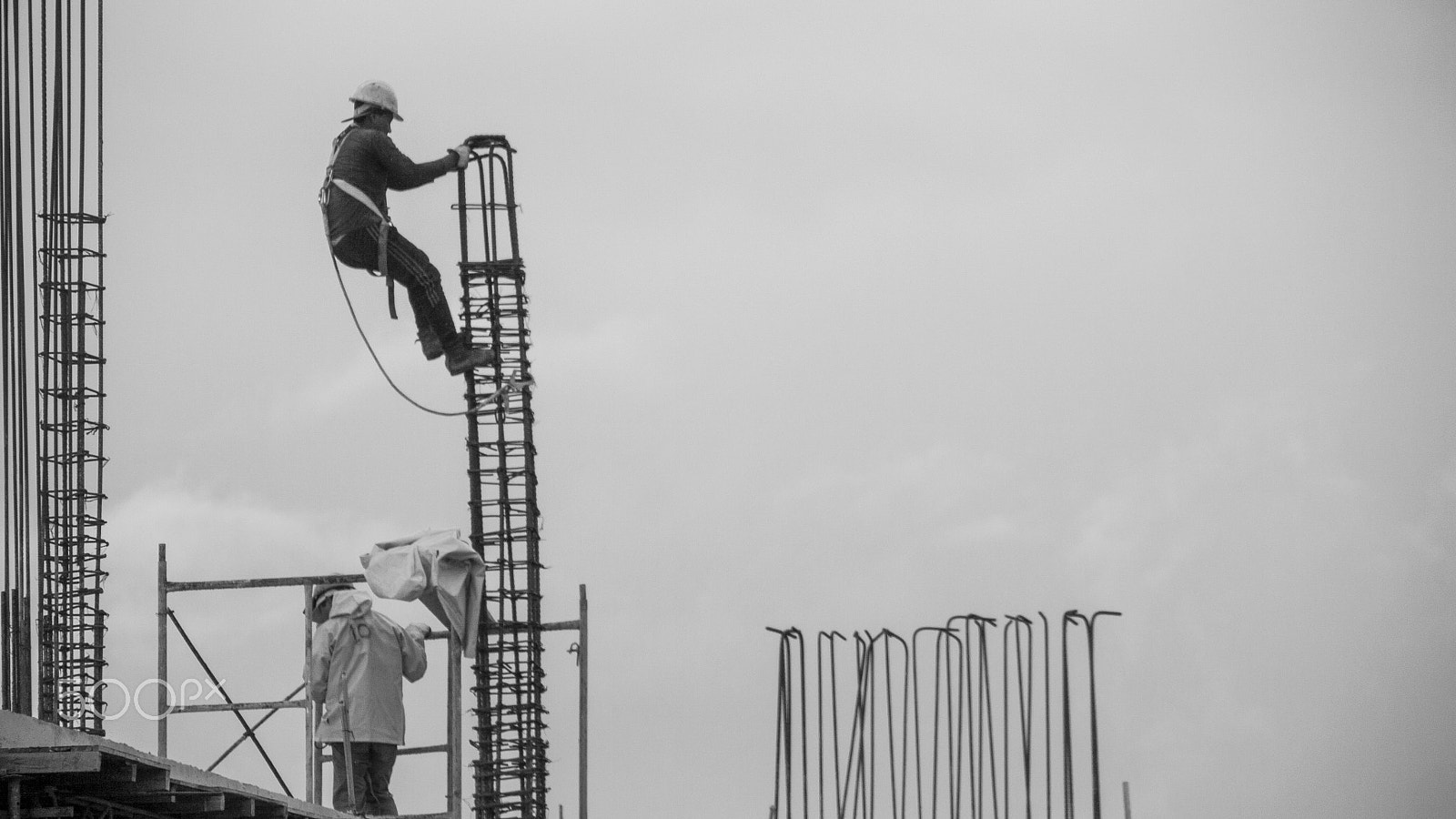 Panasonic Lumix DMC-GH1 sample photo. Work at height photography