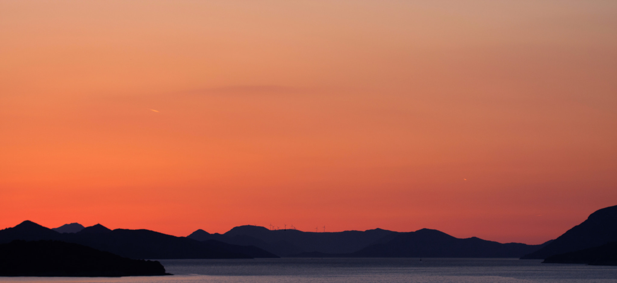 Canon EOS 40D + Canon EF 100mm F2.8 Macro USM sample photo. Sunset near dubrovnik photography