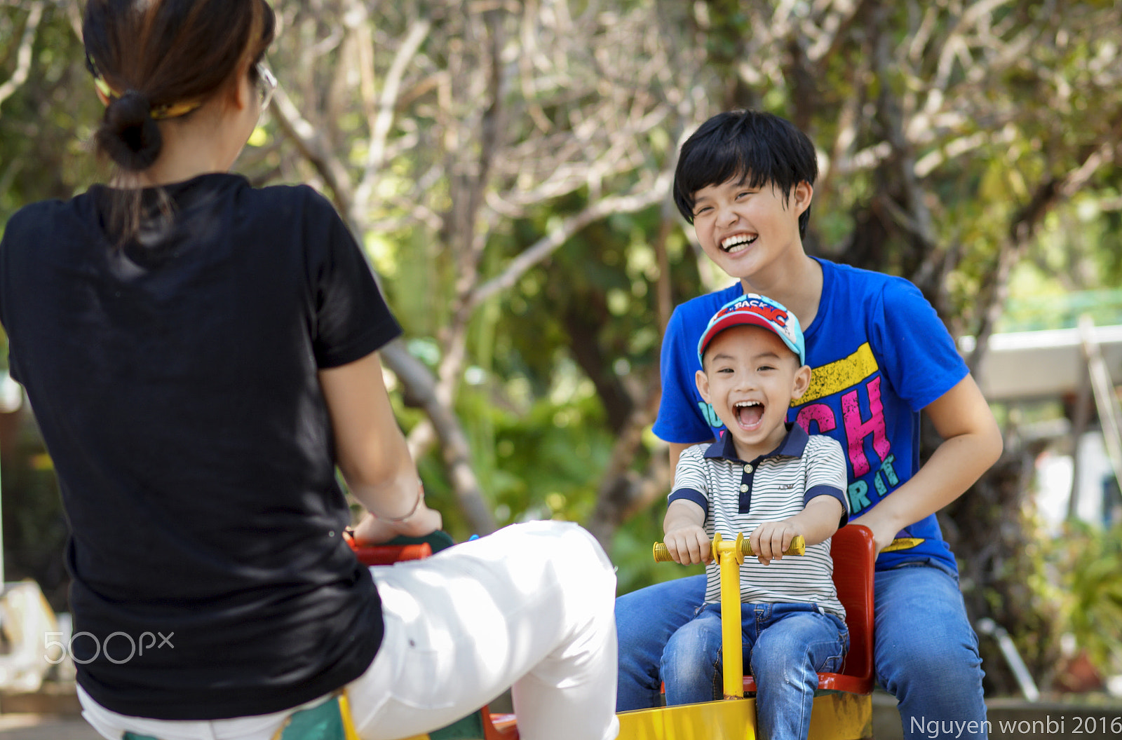 Sony SLT-A58 + Sony 85mm F2.8 SAM sample photo. Smile with baby photography