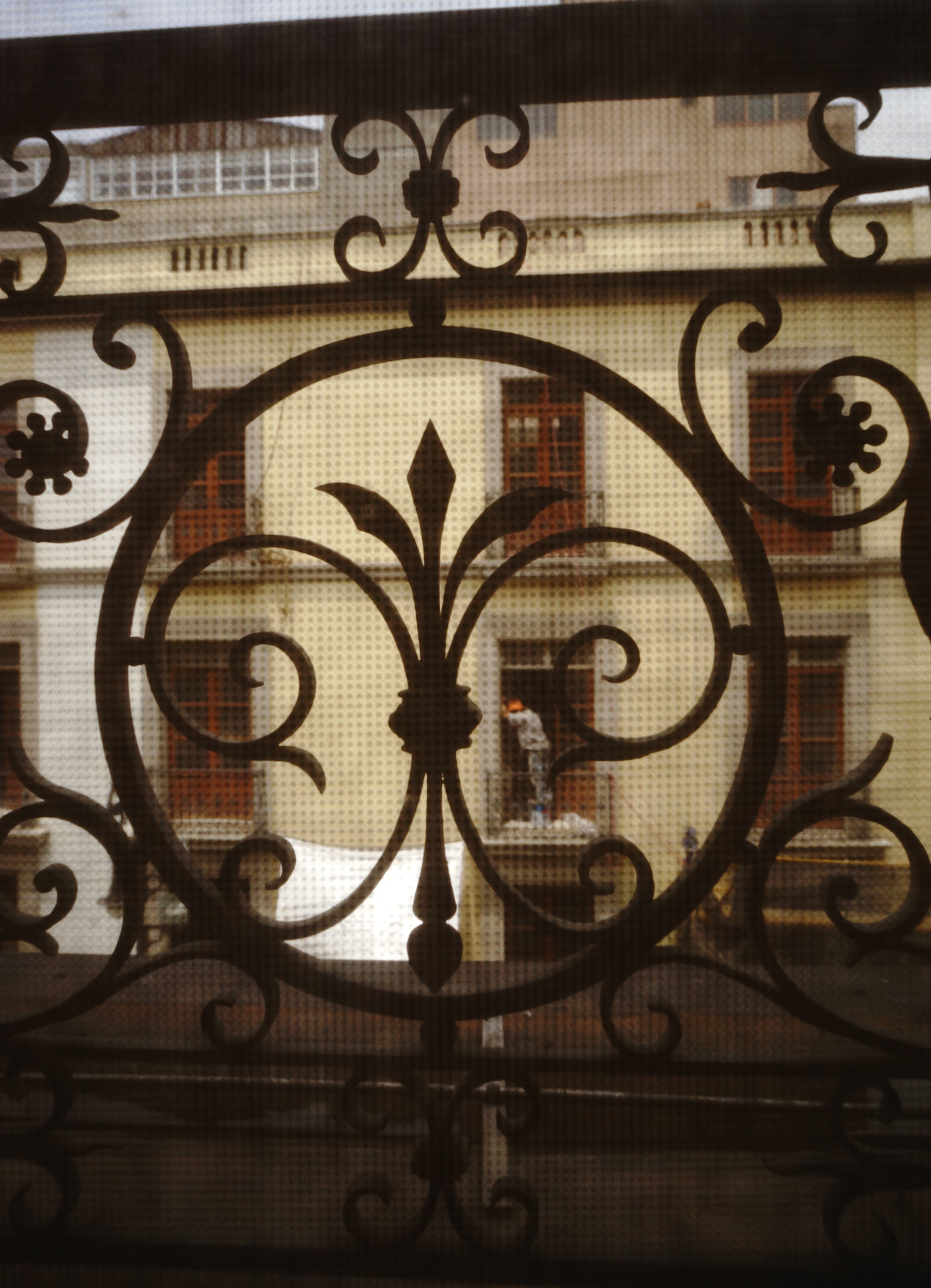 Sony SLT-A99V sample photo. A través del barandal photography