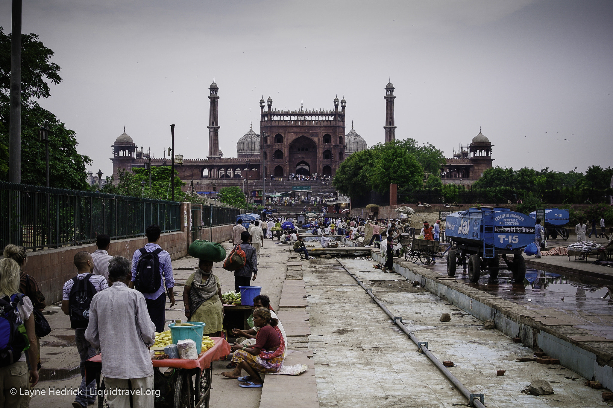 Pentax K-7 + Tamron AF 28-75mm F2.8 XR Di LD Aspherical (IF) sample photo. View of jama masjid photography