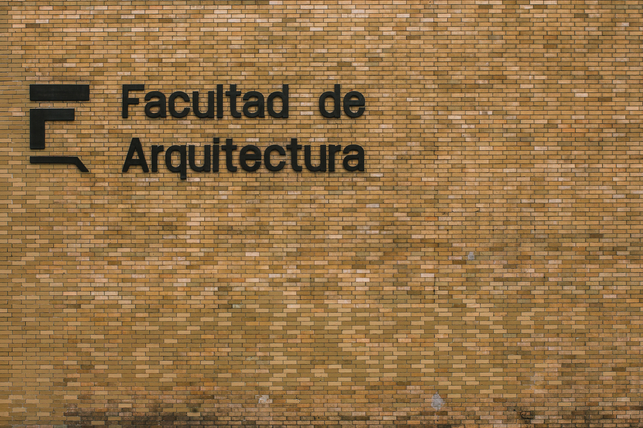 Canon EF 40mm F2.8 STM sample photo. Facultad de arquitectura, unam. photography