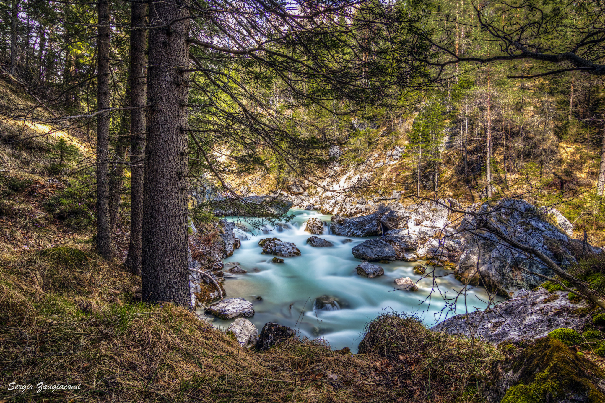 Canon EOS 750D (EOS Rebel T6i / EOS Kiss X8i) sample photo. River photography