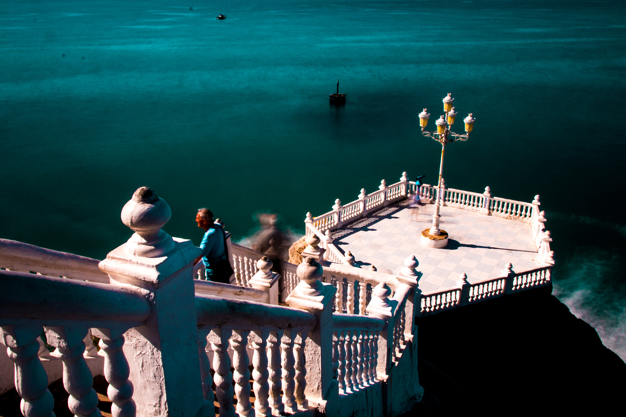 Canon EOS 70D + Canon EF 500mm F4L IS USM sample photo. Mirador de benidorm photography