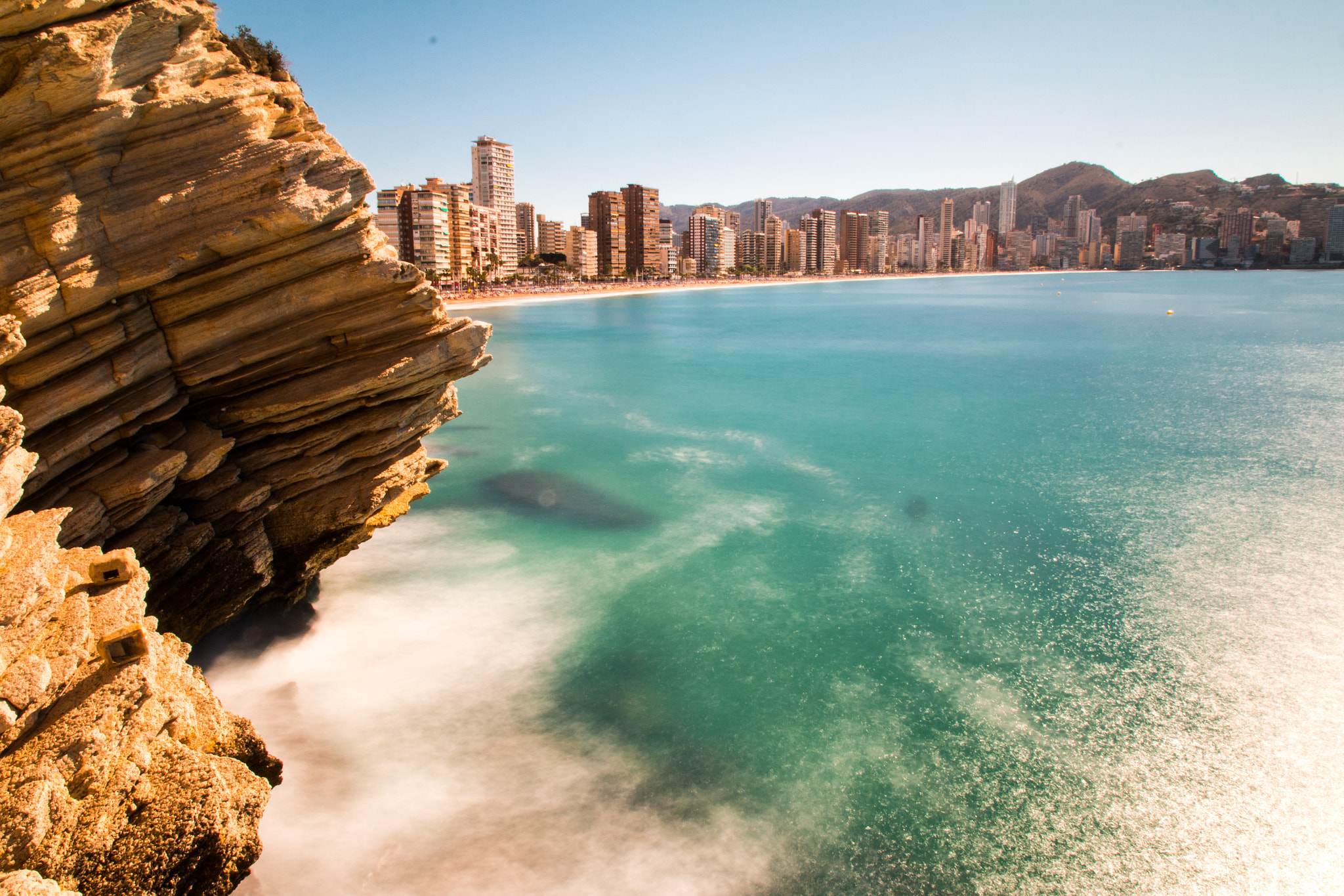 Canon EOS 70D + Canon EF 500mm F4L IS USM sample photo. Playa de benidorm photography