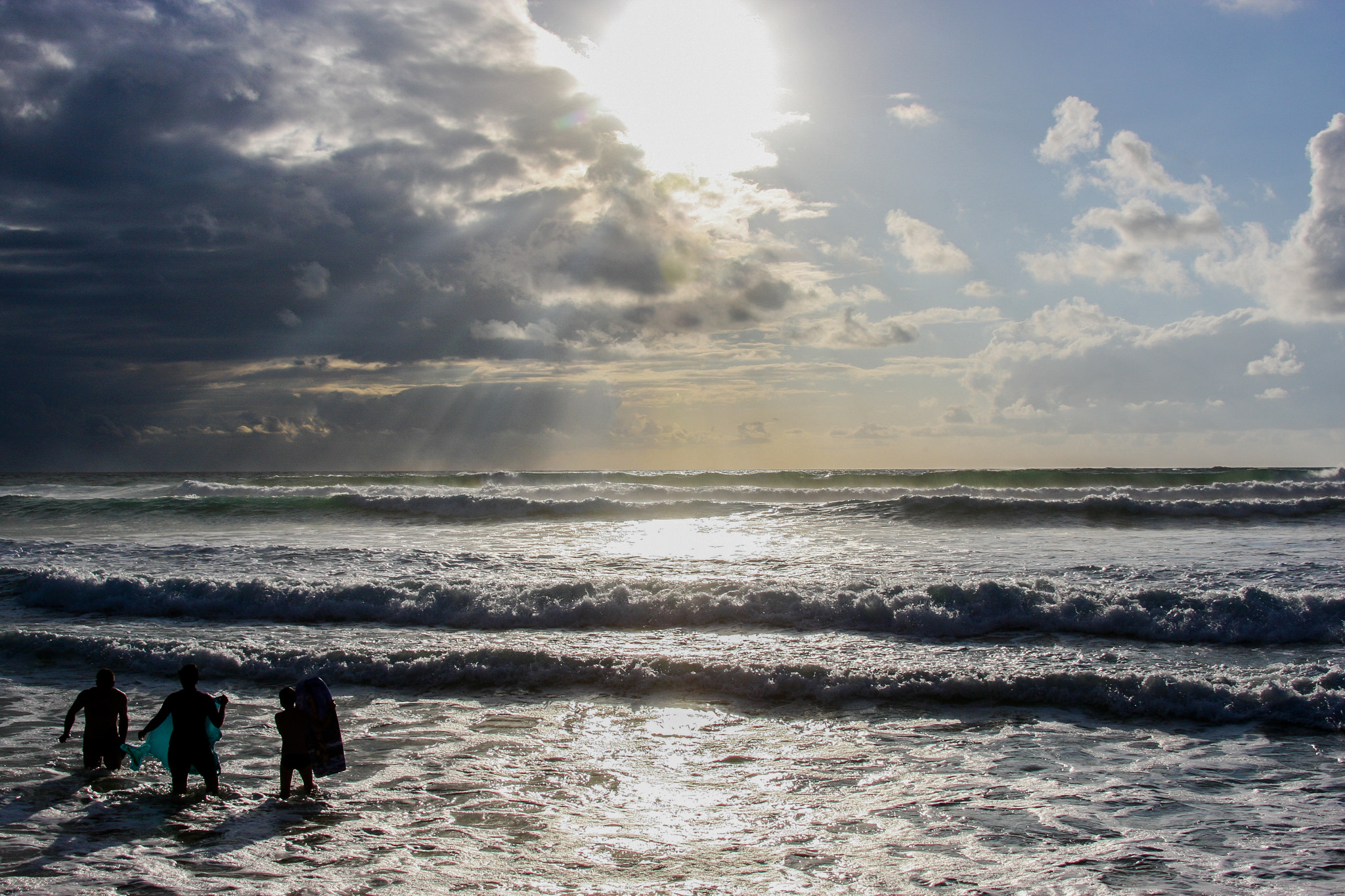 Canon EOS 40D sample photo. Surfers in mimizan photography