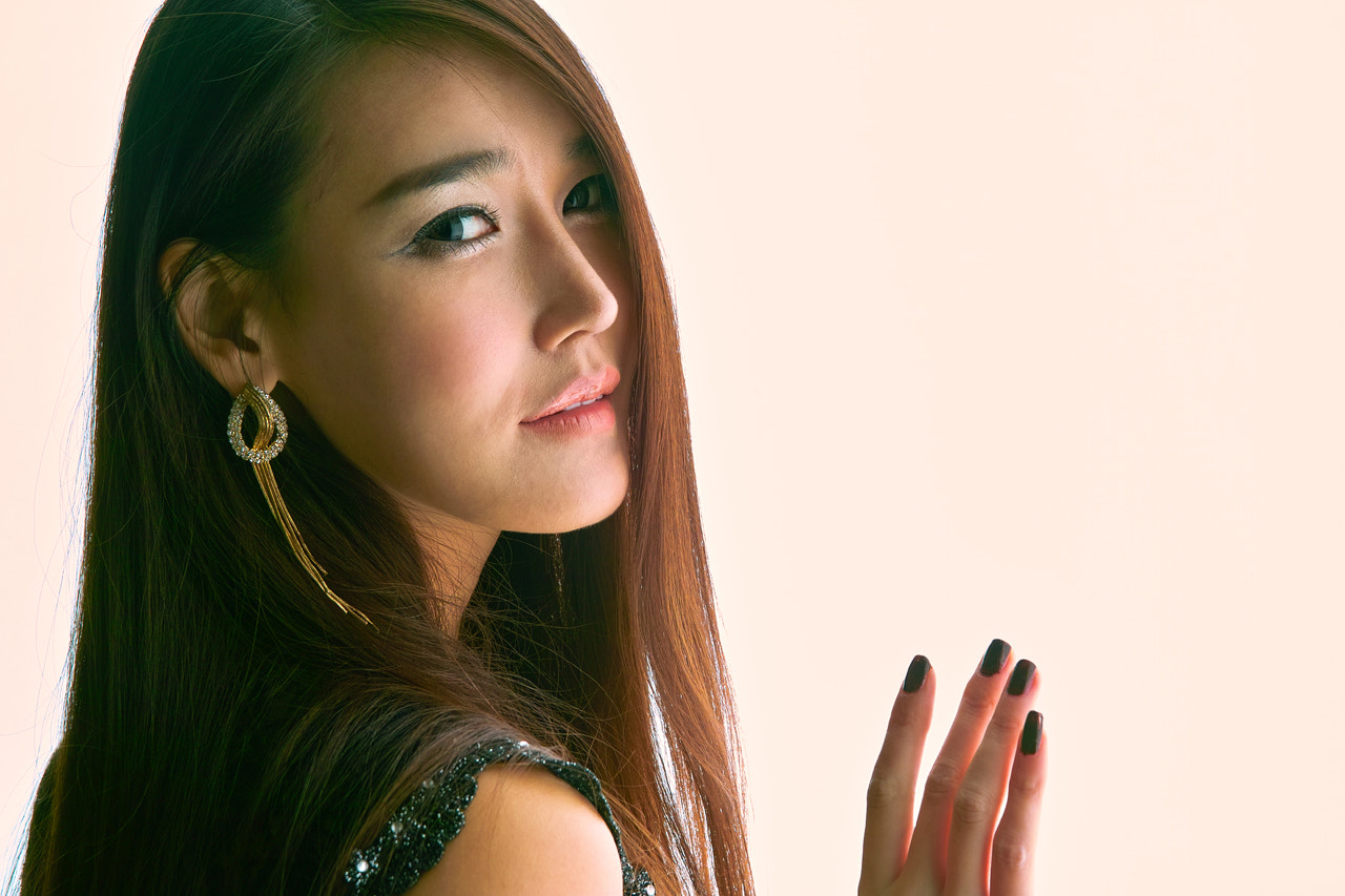 Sigma SD14 sample photo. Smile in the light photography