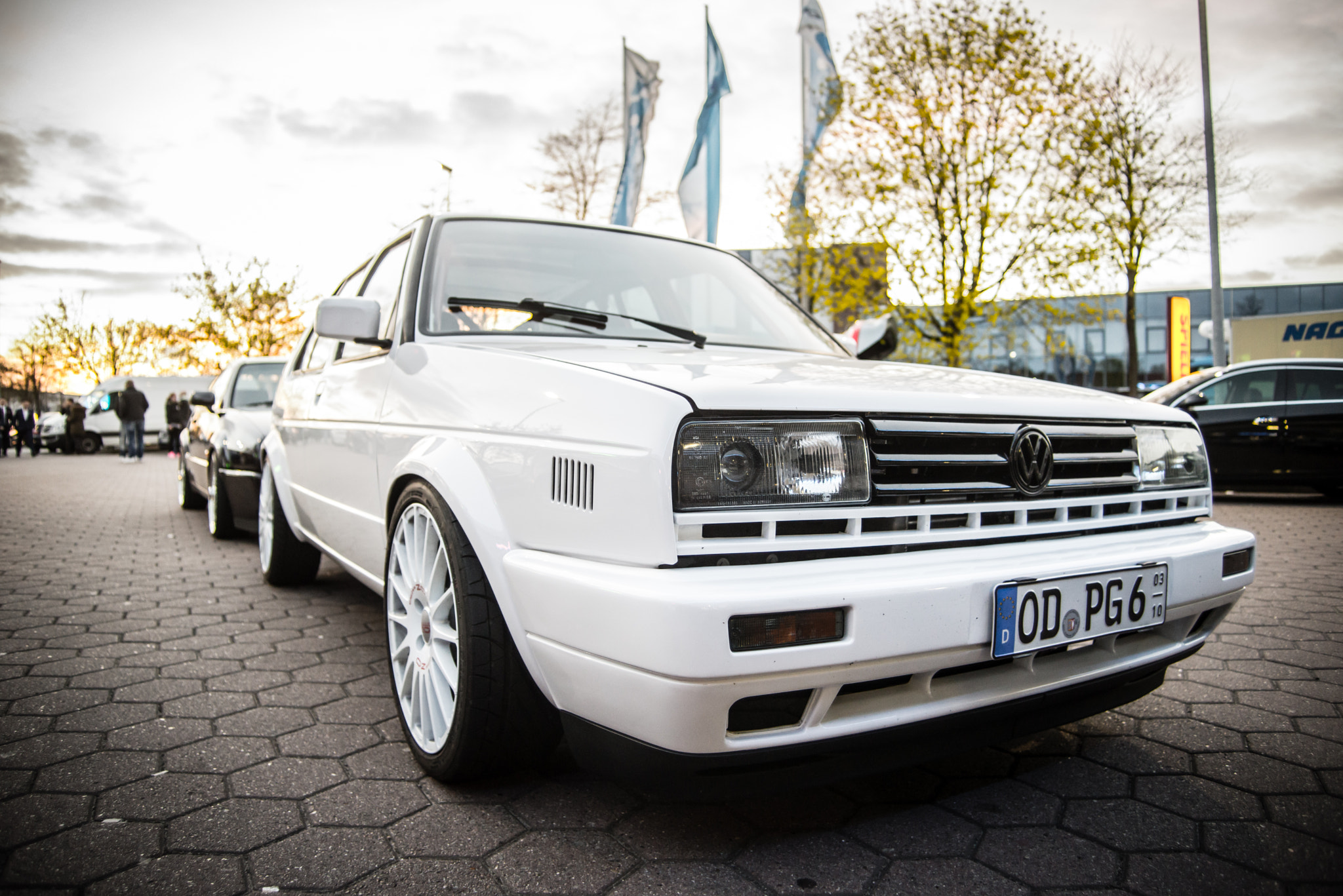 AF Zoom-Nikkor 24-50mm f/3.3-4.5 sample photo. Vw golf photography