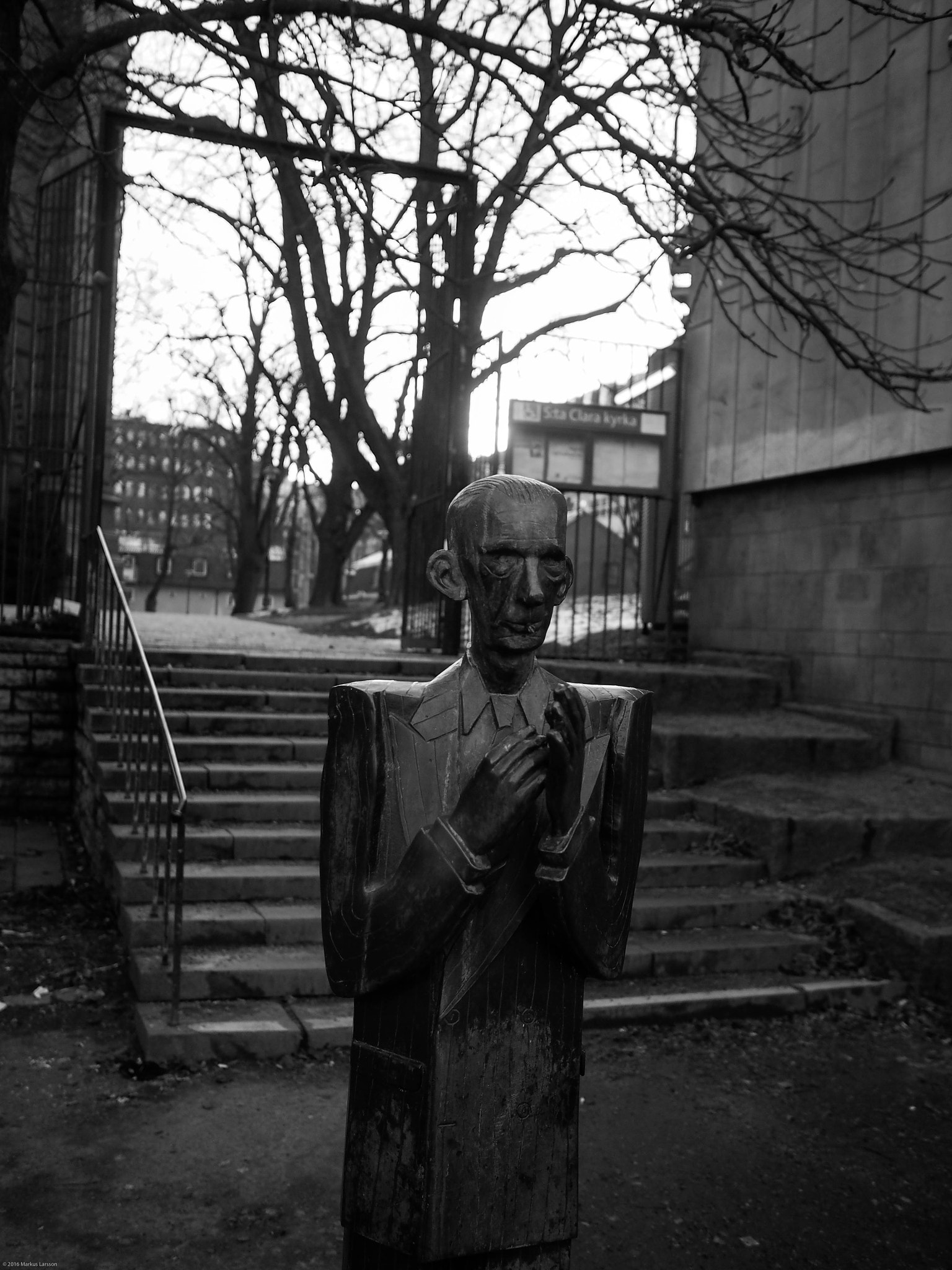Olympus M.Zuiko Digital 17mm F1.8 sample photo. Outside church stockholm photography