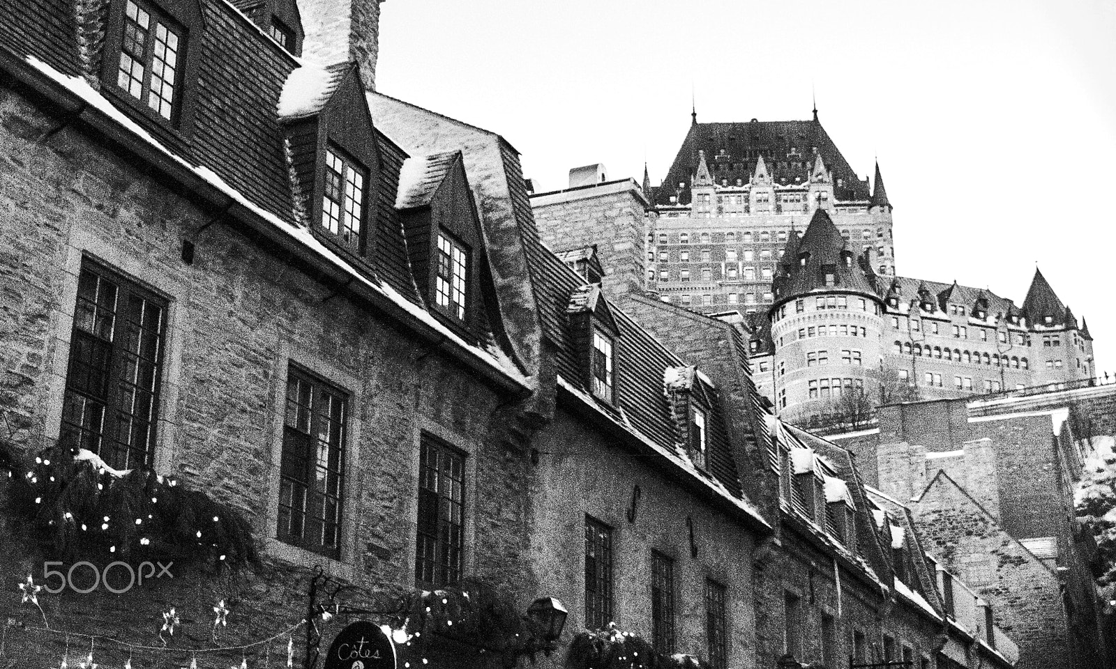 Sony Alpha DSLR-A500 + Sony DT 18-250mm F3.5-6.3 sample photo. Château frontenac, quebec city photography