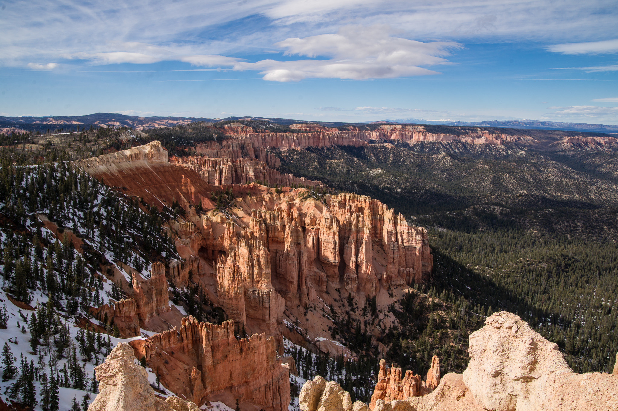 Sony Alpha DSLR-A850 + Sony 28-75mm F2.8 SAM sample photo. Bryce canyon vista photography