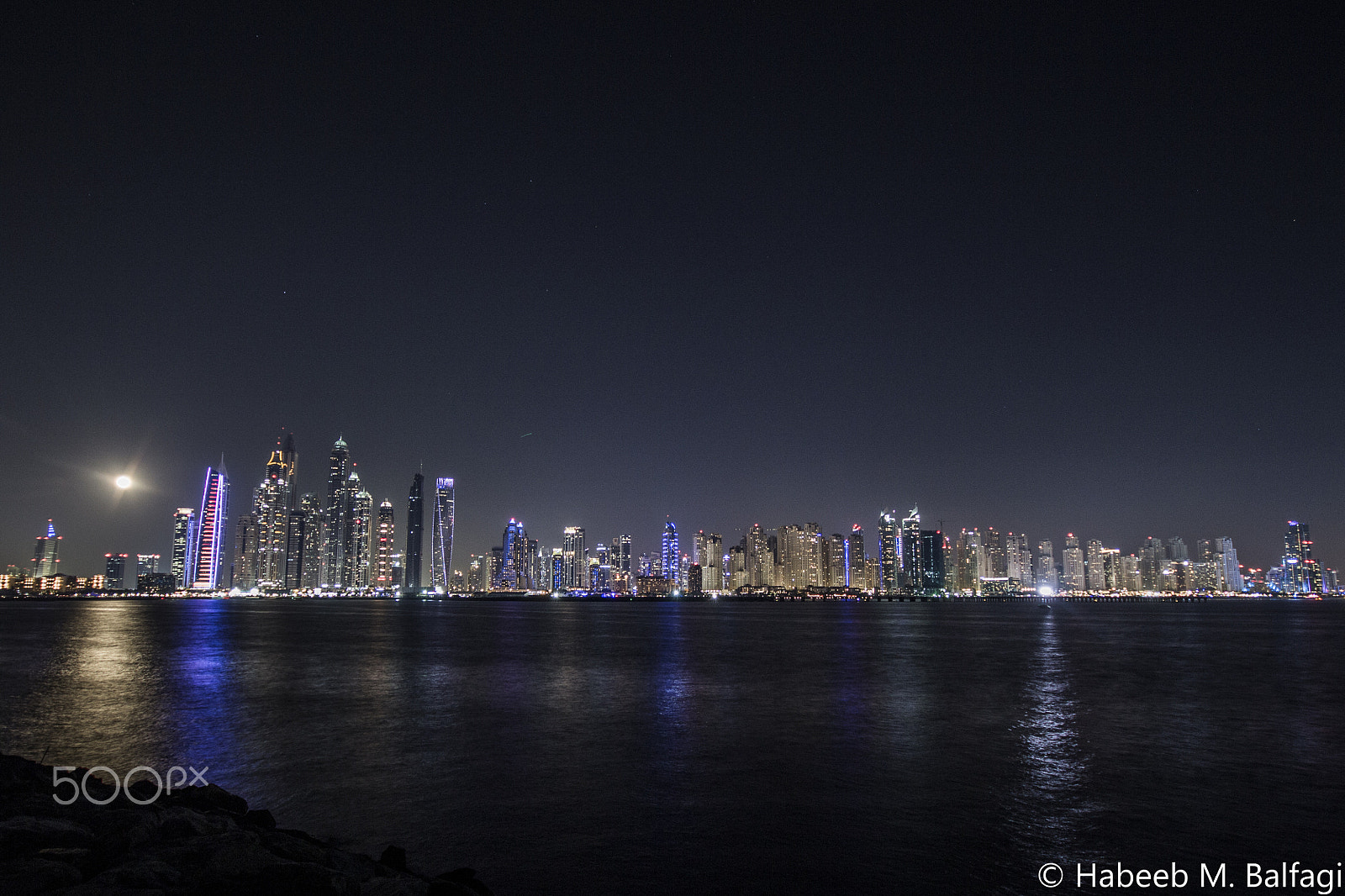 Canon EOS 100D (EOS Rebel SL1 / EOS Kiss X7) + Sigma 10-20mm F4-5.6 EX DC HSM sample photo. Moon is but reflection of the sunlight. photography