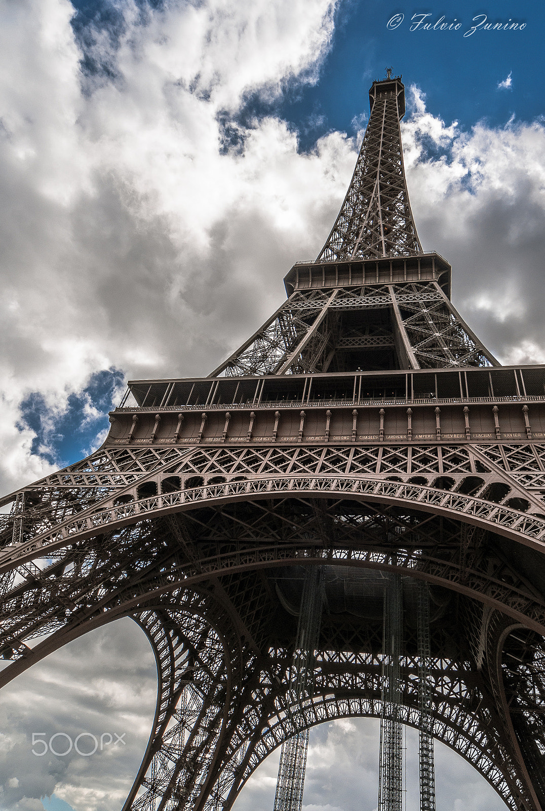 Sigma 12-24mm F4.5-5.6 EX DG Aspherical HSM sample photo. La tour de paris photography