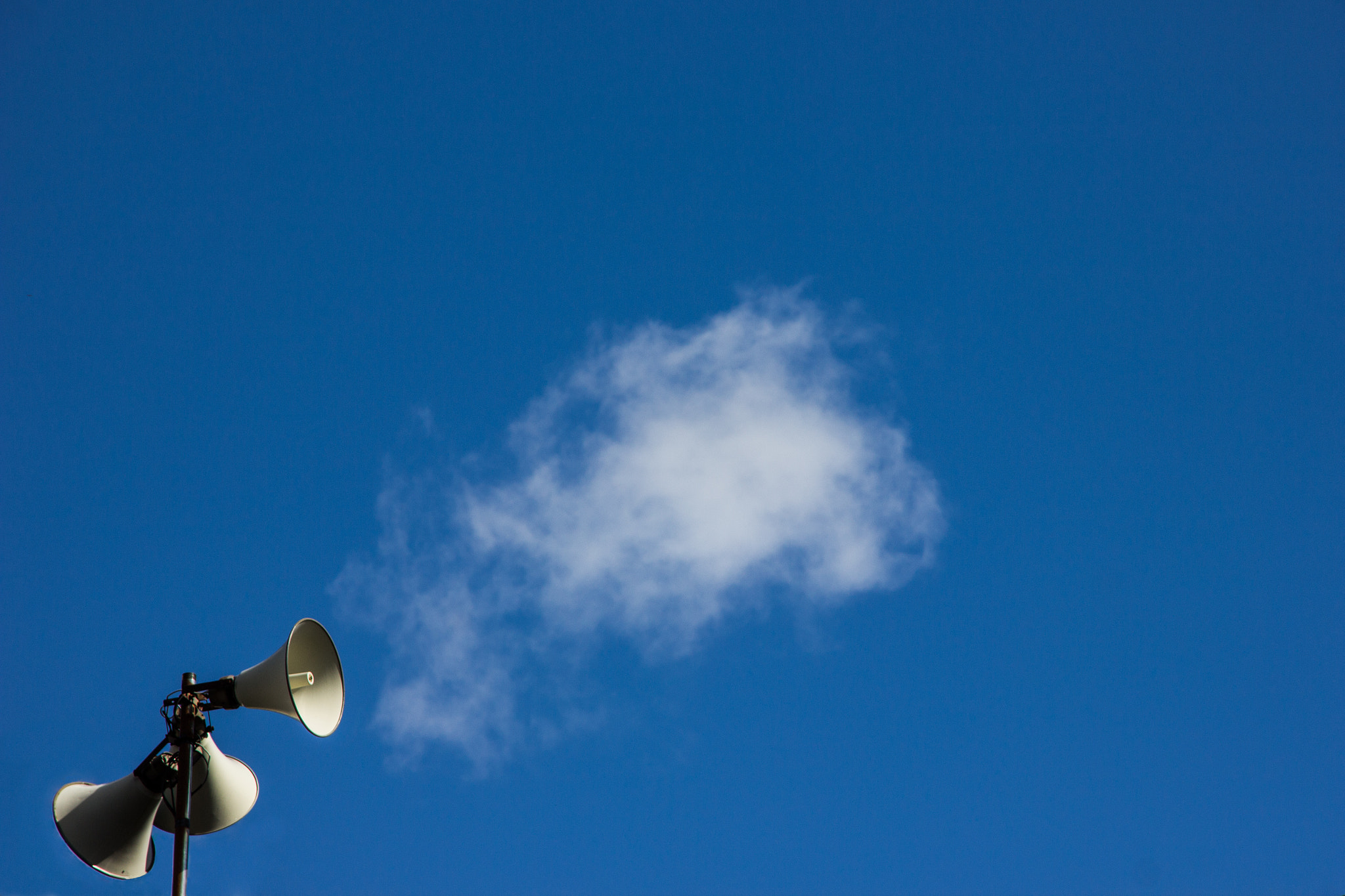 Sigma 18-125mm F3.8-5.6 DC OS HSM sample photo. Loud cloud photography