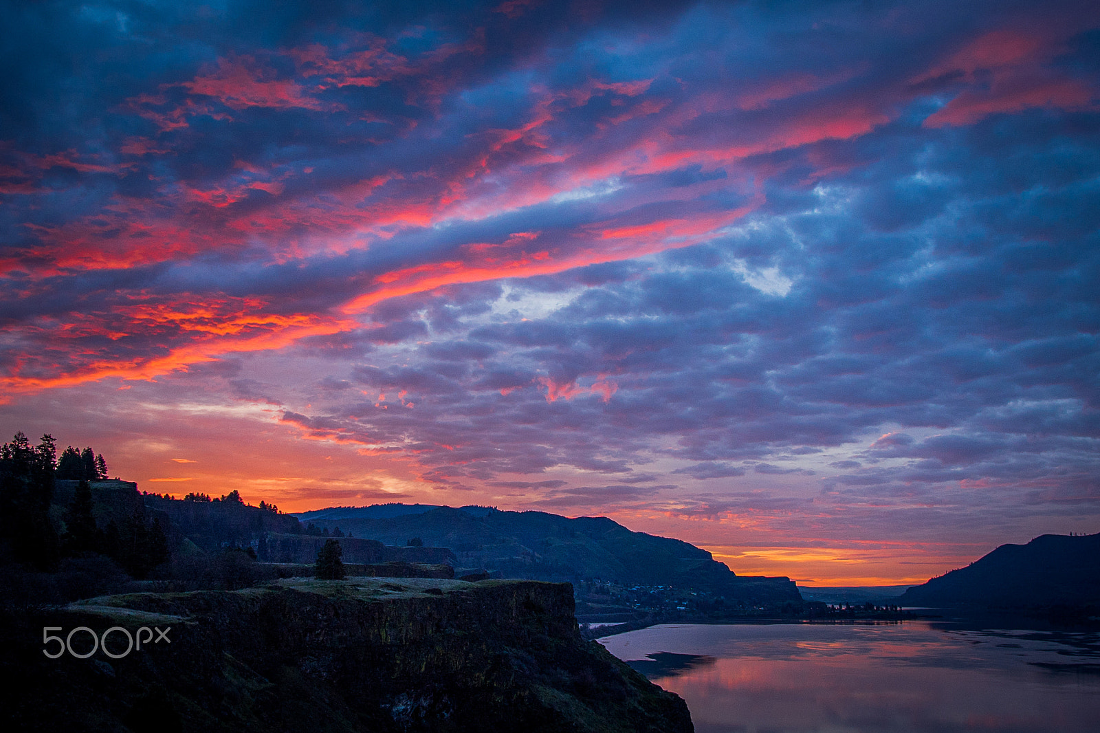 24-105mm F4 G SSM OSS sample photo. Pastel sunrise photography