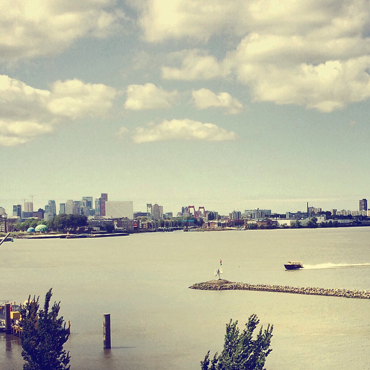 Hipstamatic 280 sample photo. Cityview rotterdam photography