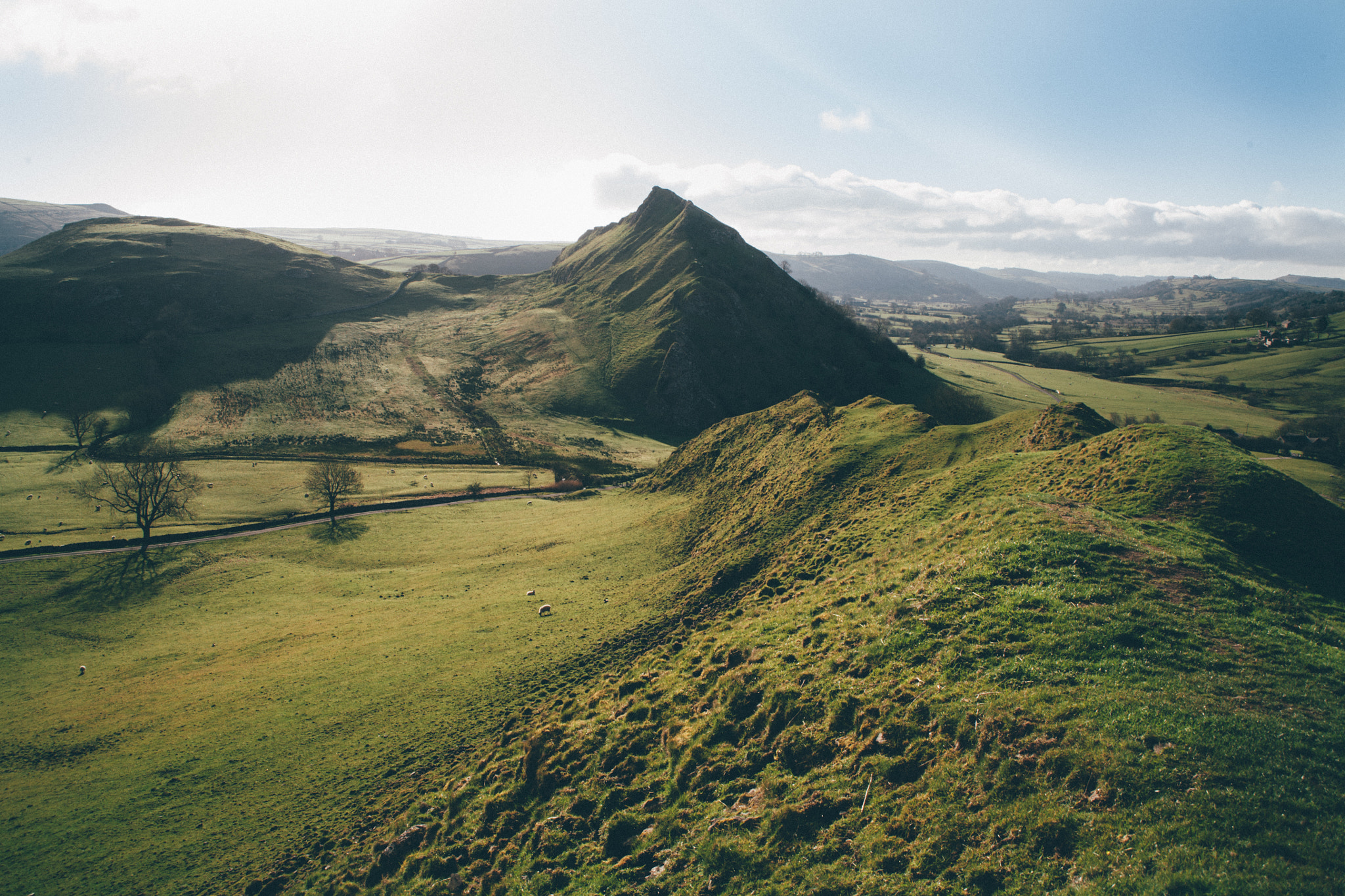 Canon EOS 5D + Canon EF 28-80mm f/3.5-5.6 USM sample photo. Chrome hill in the peak district. photography