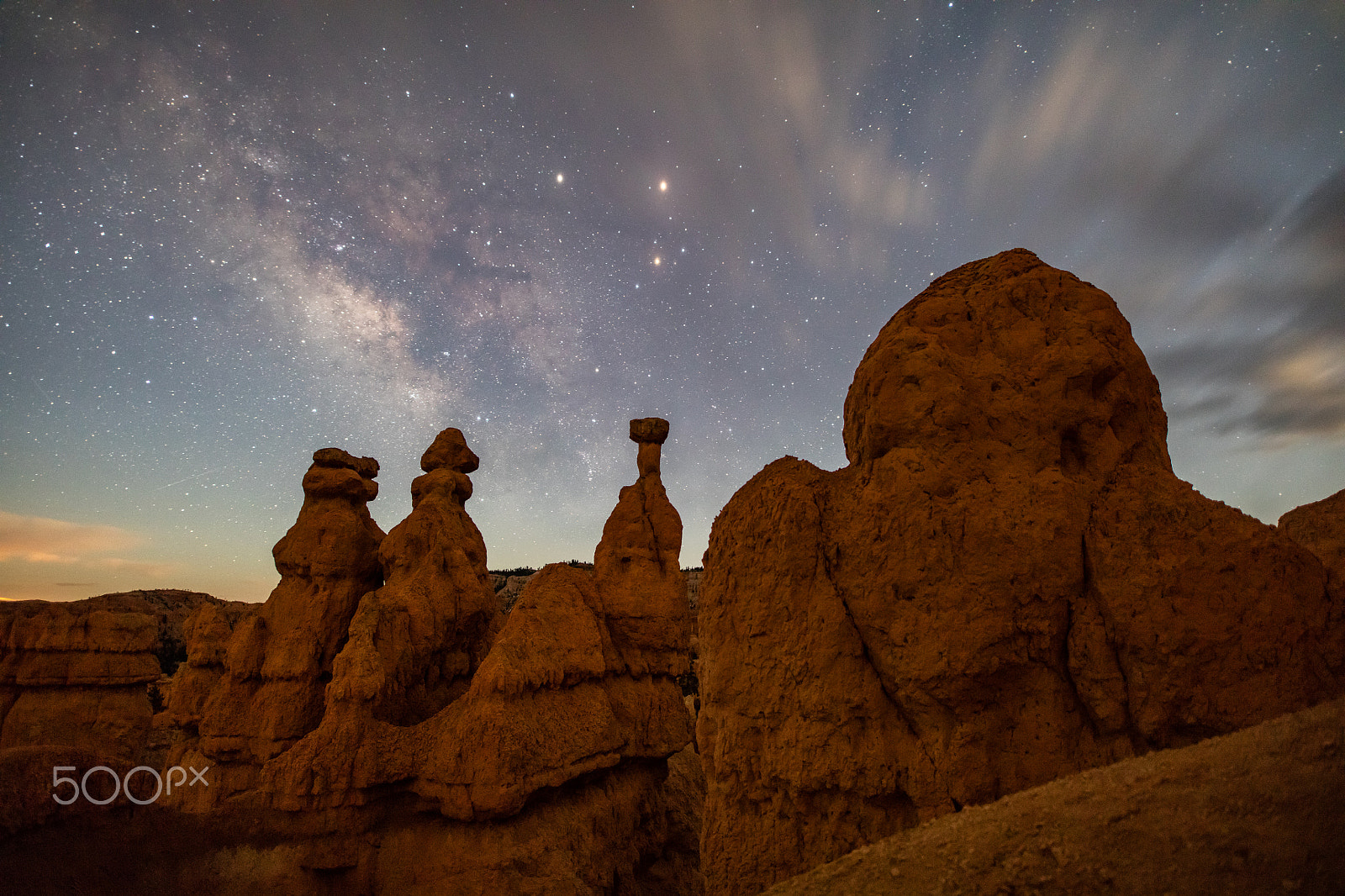 Sigma 20mm F1.4 DG HSM Art sample photo. Milky way over bryce canyon photography