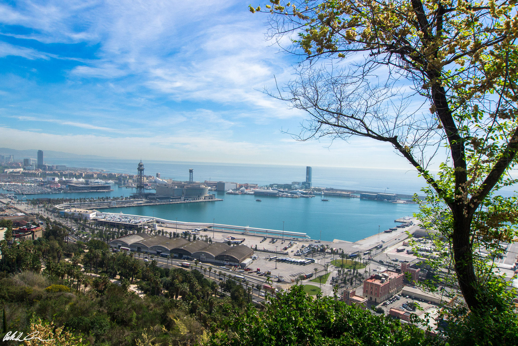 Panasonic Lumix DMC-G3 + OLYMPUS M.9-18mm F4.0-5.6 sample photo. View over barcelona photography