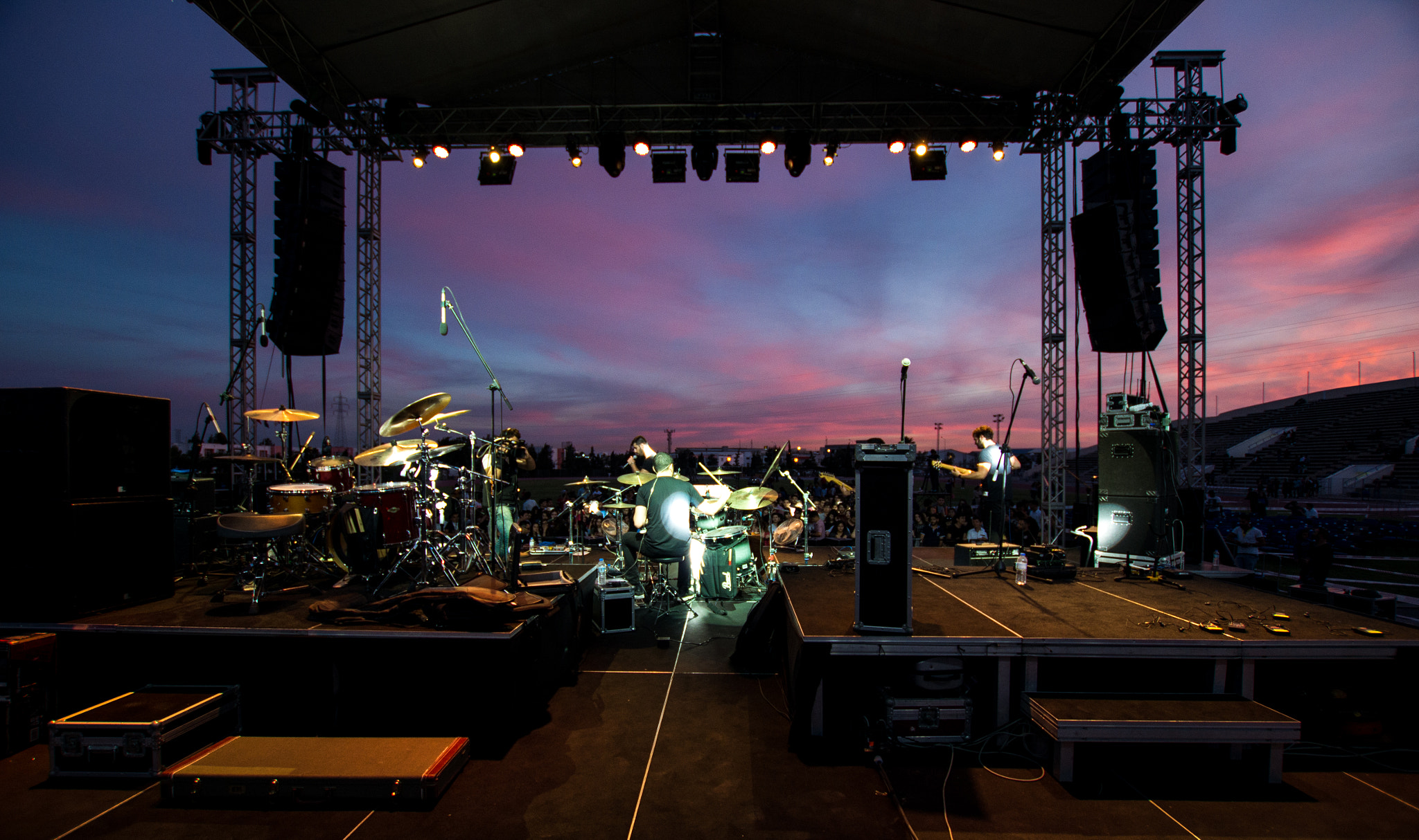 Sigma 10-20mm F3.5 EX DC HSM sample photo. Before the concert photography