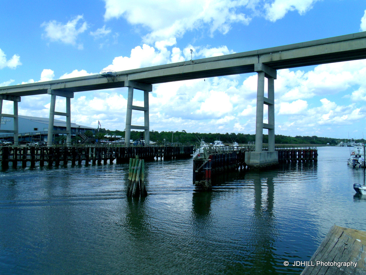 GENERAL IMAGING CO. X400 sample photo. Waterway photography