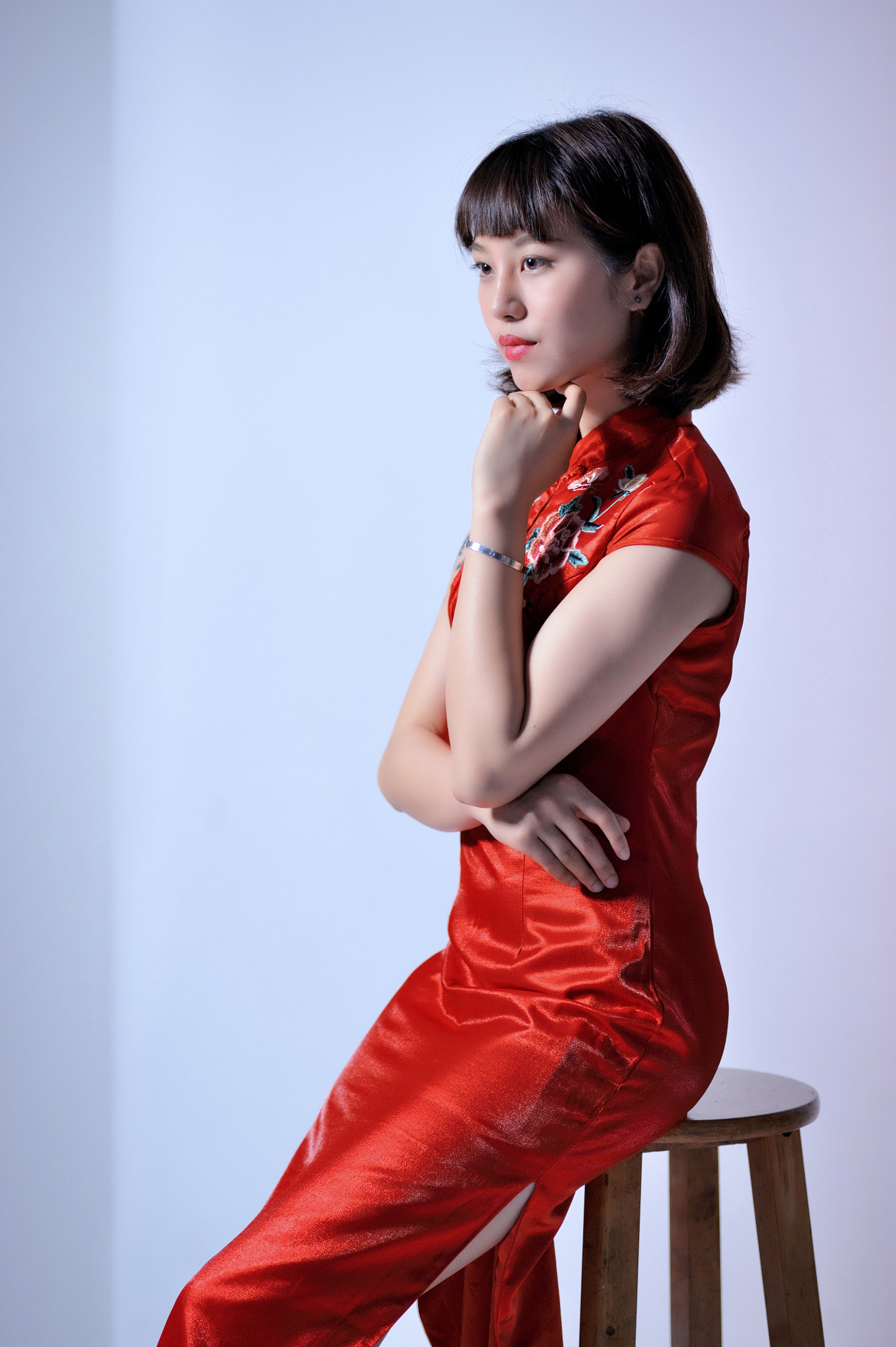 ZEISS Makro-Planar T* 100mm F2 sample photo. 旗袍beauty photography