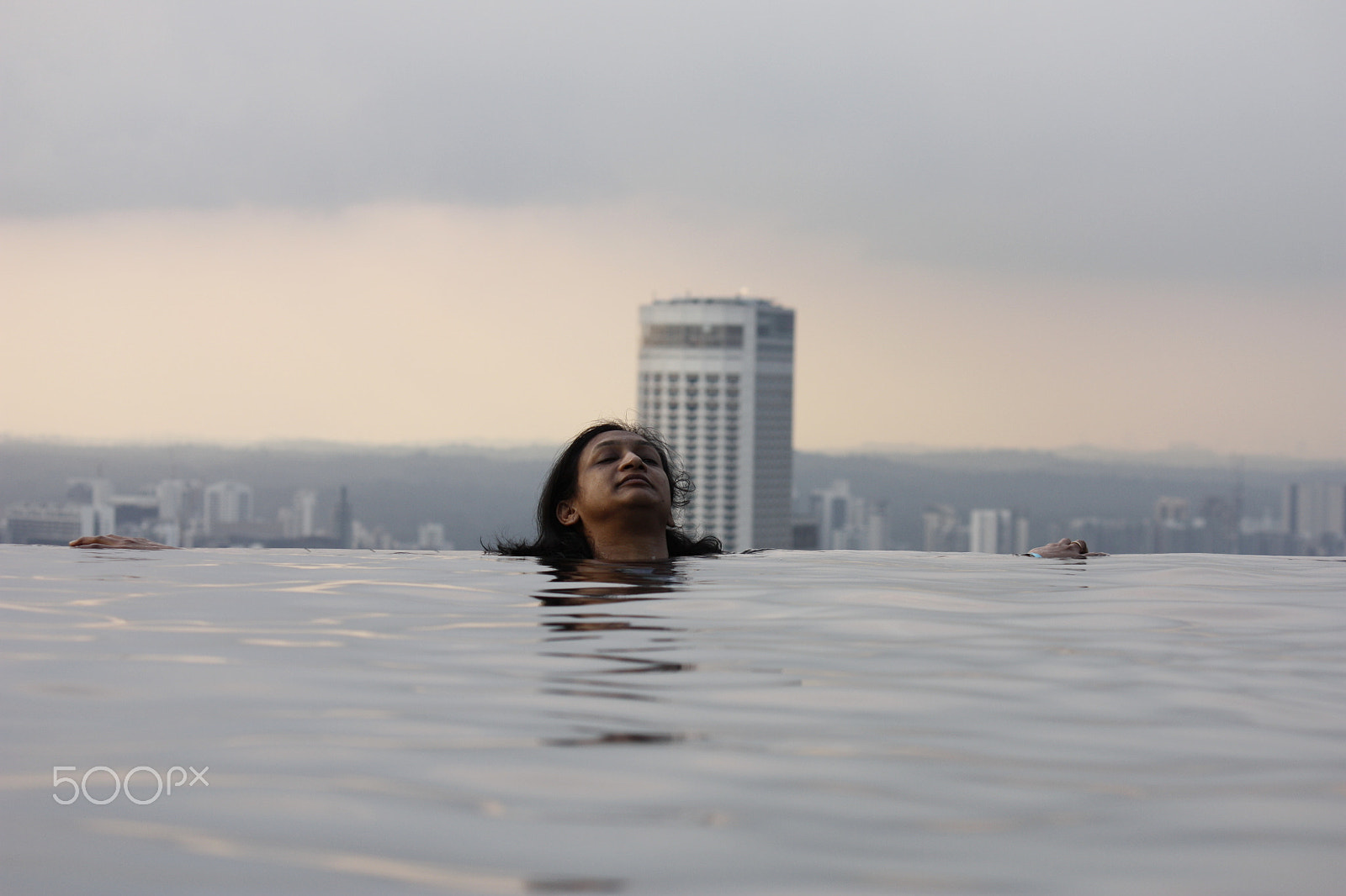Canon EOS 450D (EOS Rebel XSi / EOS Kiss X2) sample photo. Marina bay sand - relaxation at the highest point photography
