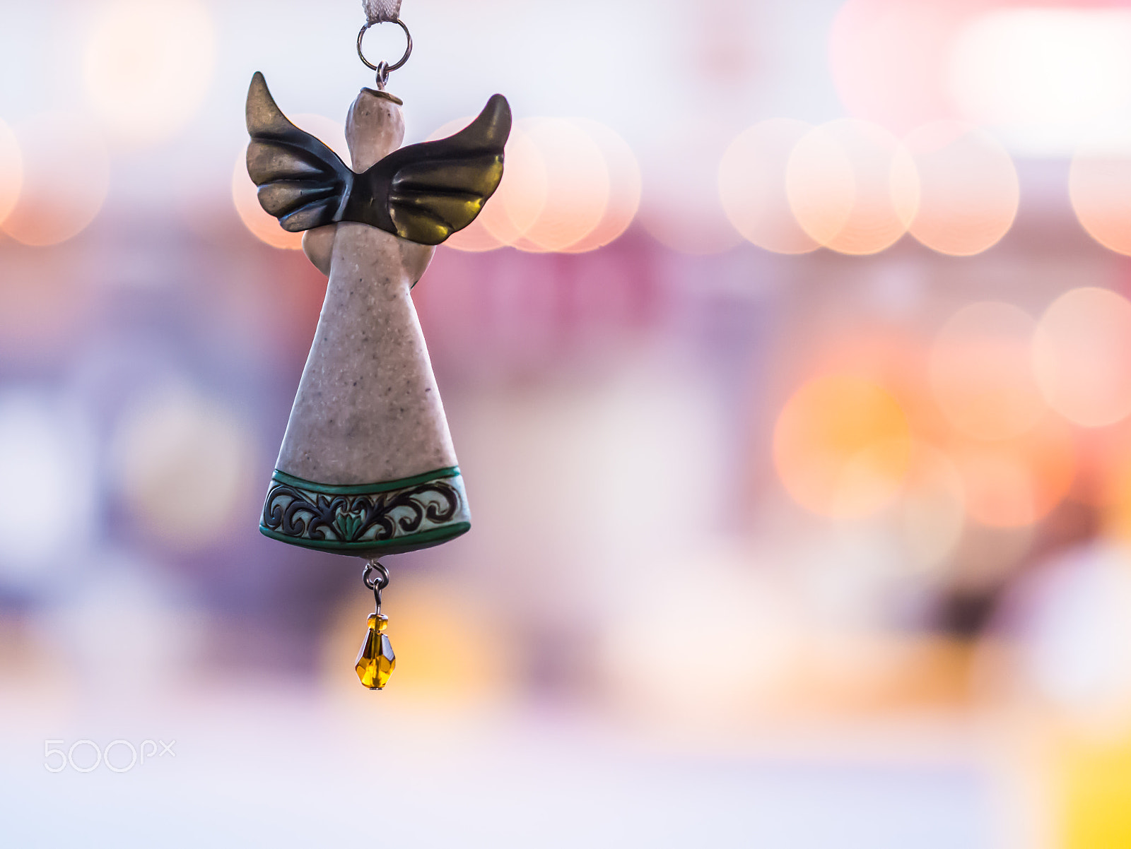 Panasonic Lumix DMC-G7 + Sigma 60mm F2.8 DN Art sample photo. Car guardian photography