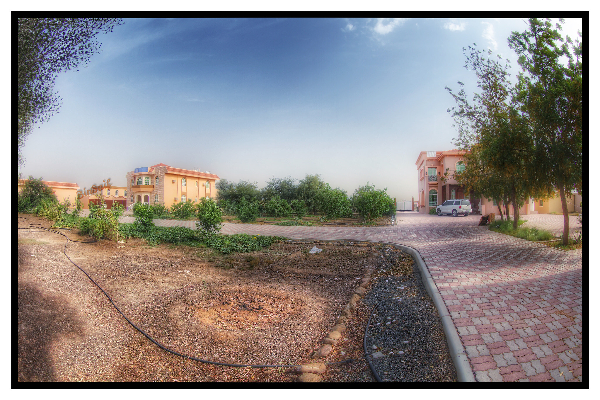 Canon EF 8-15mm F4L Fisheye USM sample photo. This is where i live photography