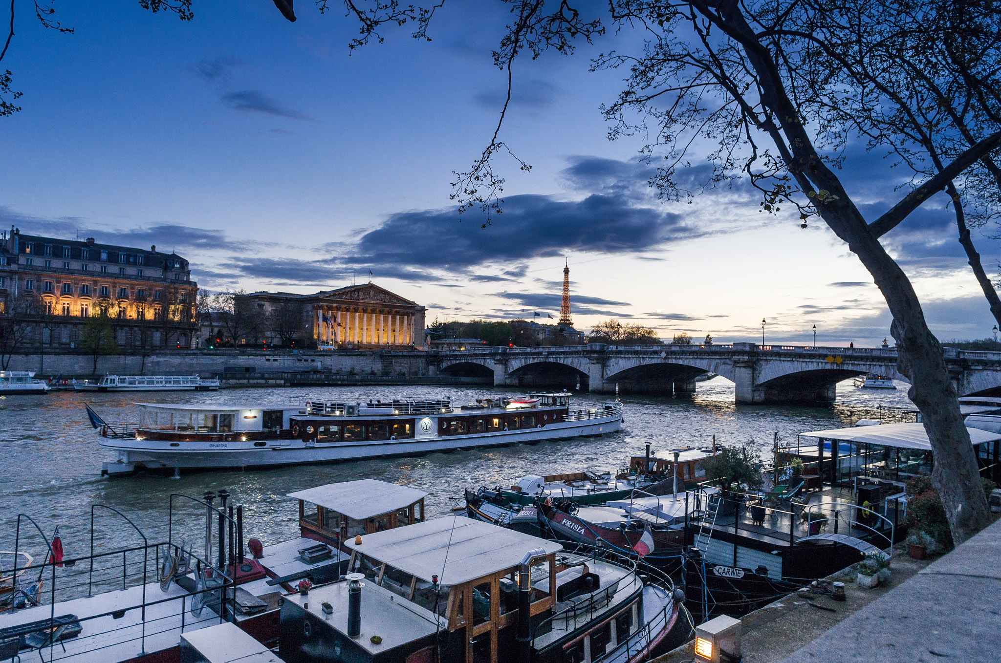 Pentax smc DA 15mm F4 ED AL Limited sample photo. Sunset over paris photography