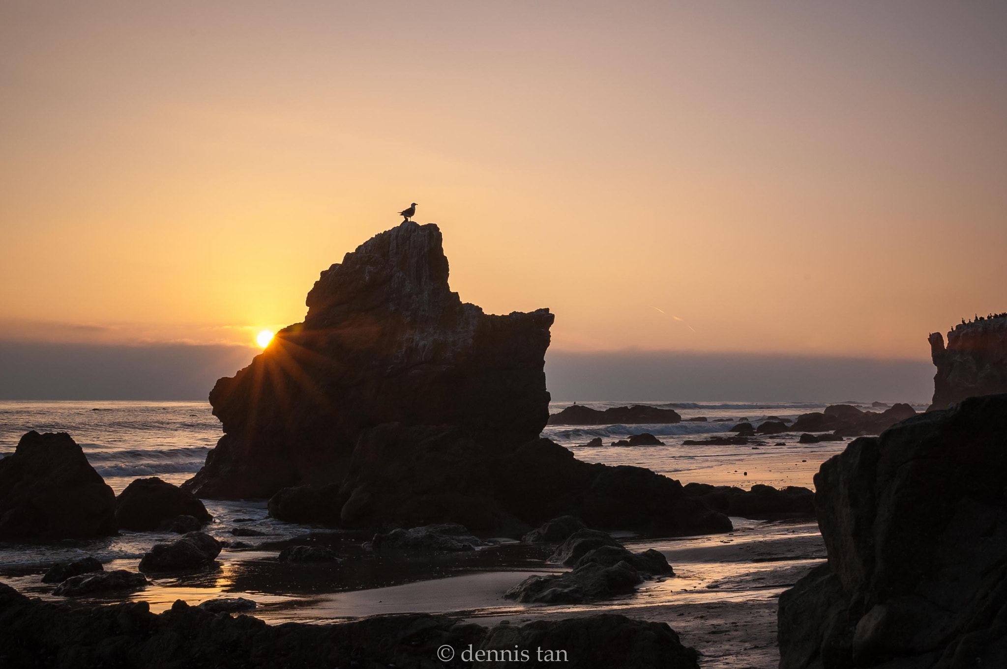 Nikon D70s + AF Zoom-Nikkor 35-70mm f/2.8D sample photo. Sunset seascape photography
