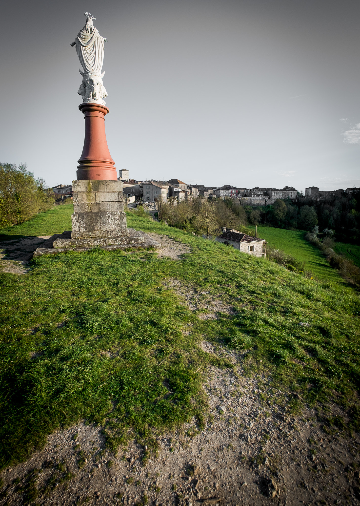 Fujifilm X-M1 + Fujifilm XF 10-24mm F4 R OIS sample photo. Castelnau () photography