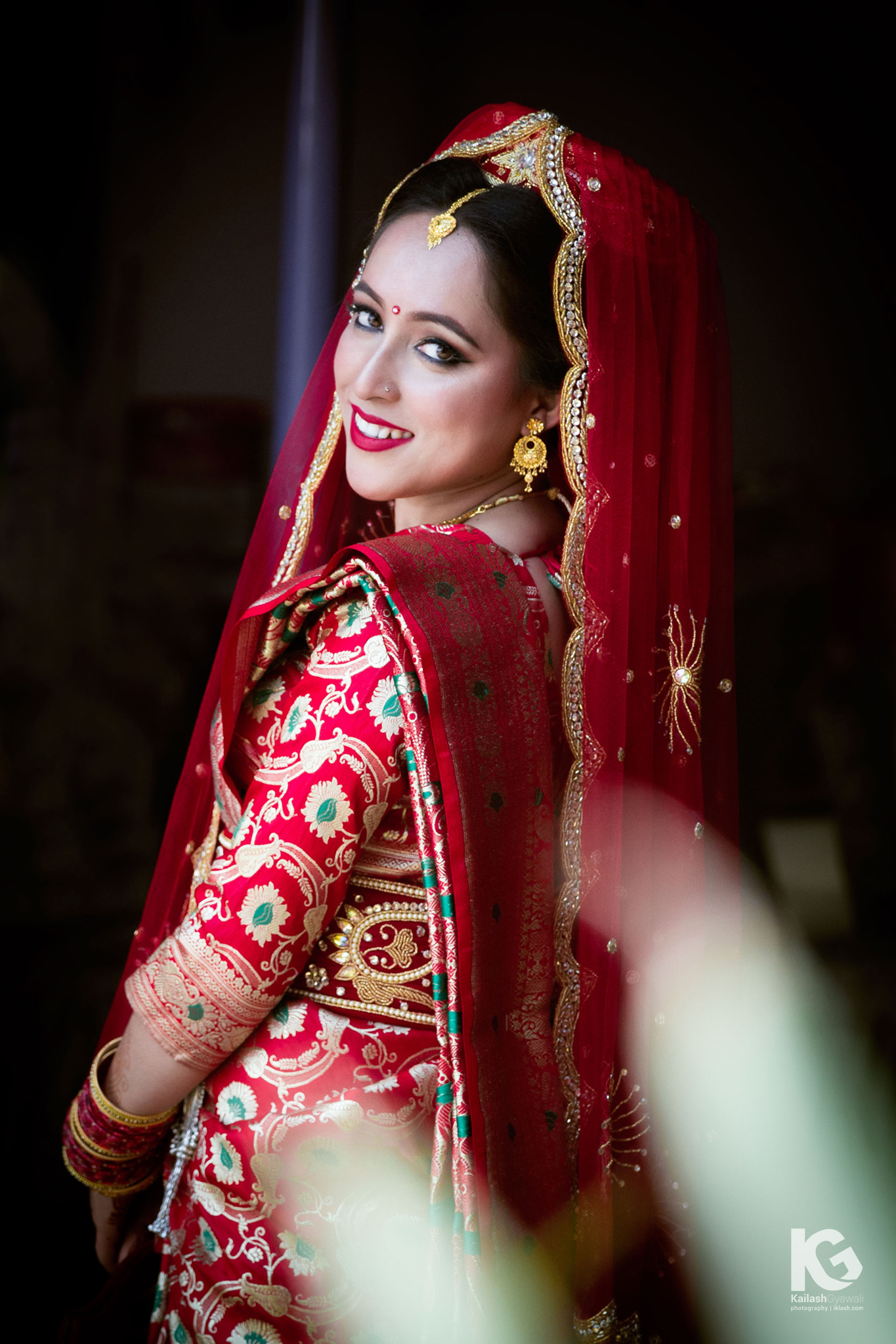 Canon EF 28-105mm f/3.5-4.5 USM sample photo. Bride photography