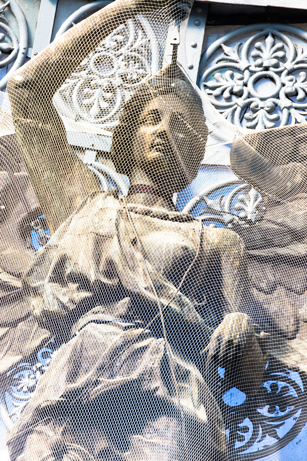 Tamron SP 150-600mm F5-6.3 Di VC USD sample photo. Gallery umberto i, naples , italy photography